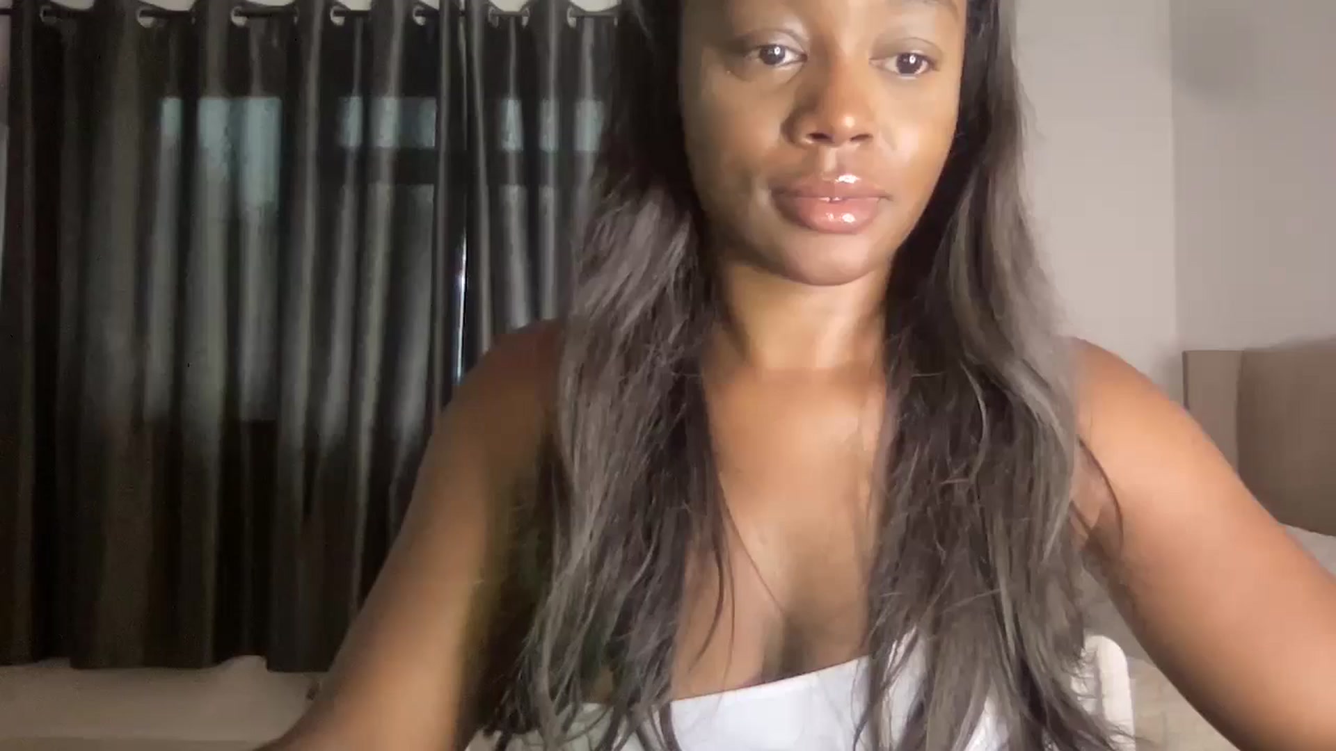 Gallery image thumbnail from SweetXEbony1's myfreecams stream on, 11/01/2024, 08:38 image 17 of 20