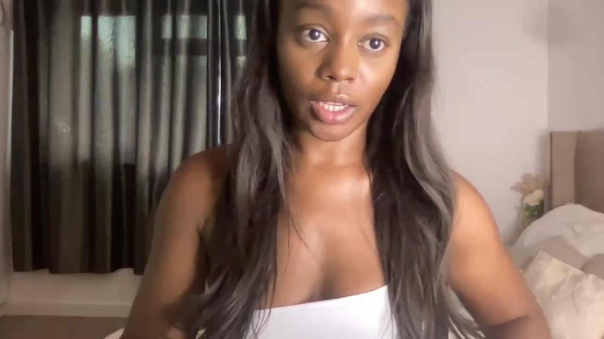 Gallery image thumbnail from SweetXEbony1's myfreecams stream on, 11/01/2024, 14:53 image 13 of 20