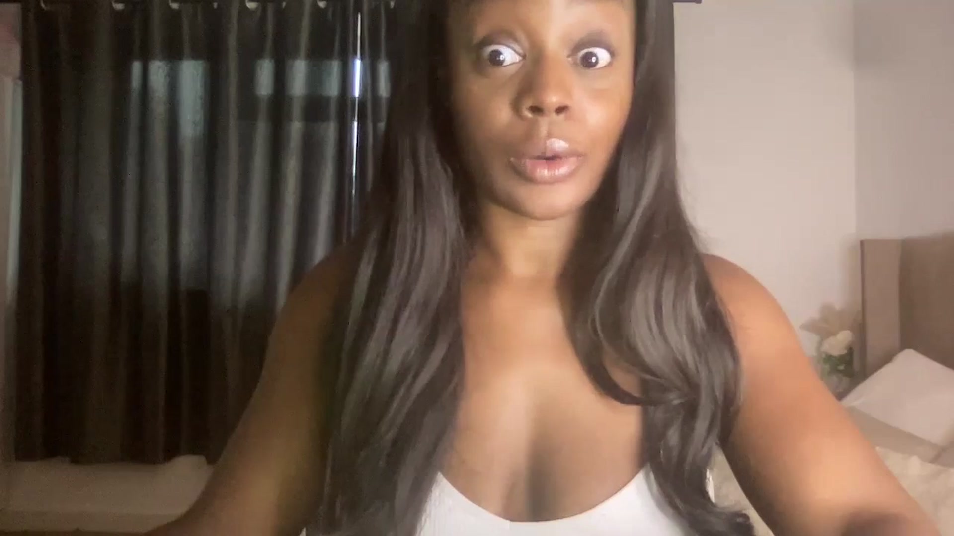 Gallery image thumbnail from SweetXEbony1's myfreecams stream on, 11/11/2024, 08:40 image 12 of 20