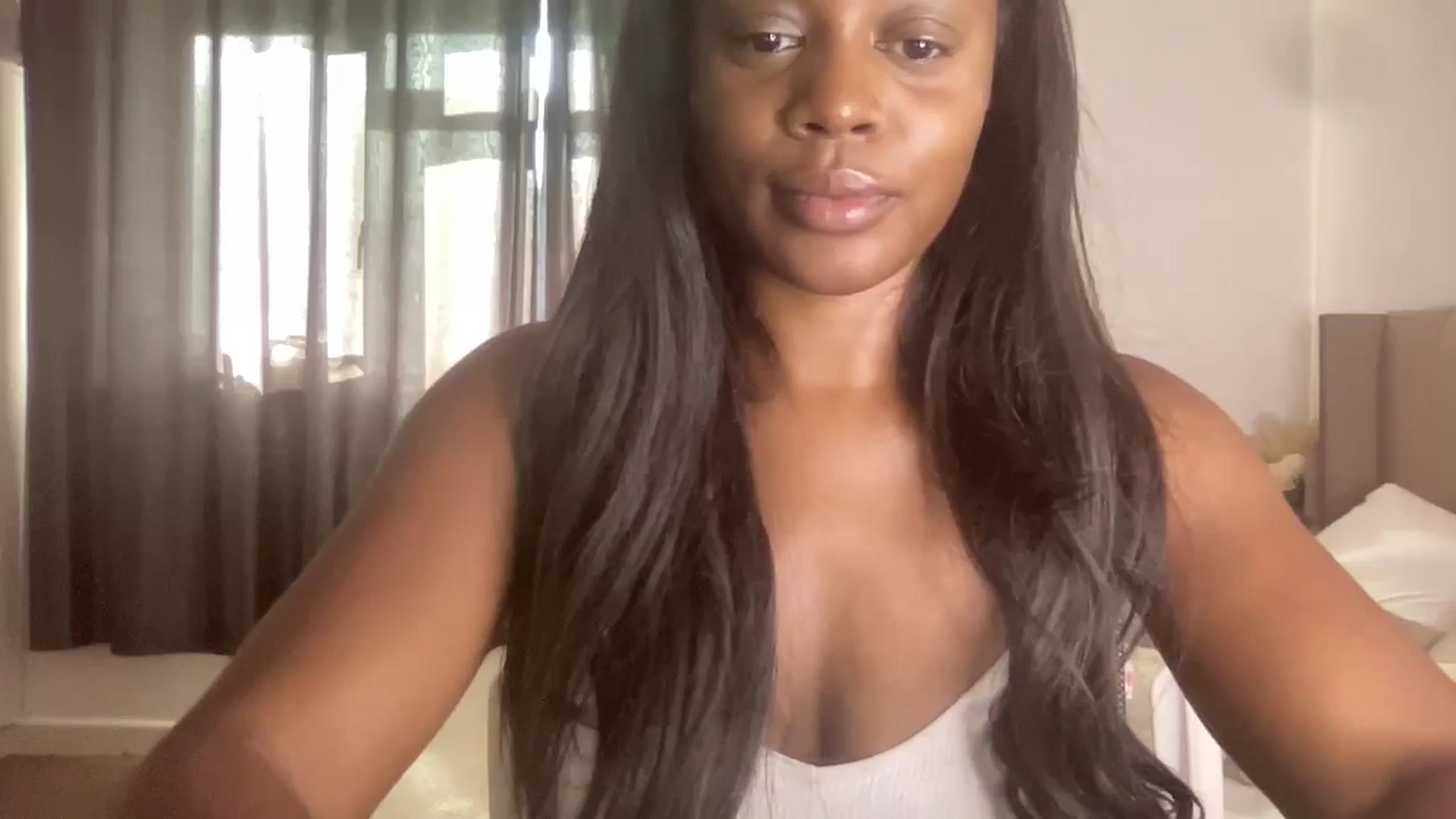 Gallery image thumbnail from SweetXEbony1's myfreecams stream on, 11/11/2024, 12:06 image 7 of 20