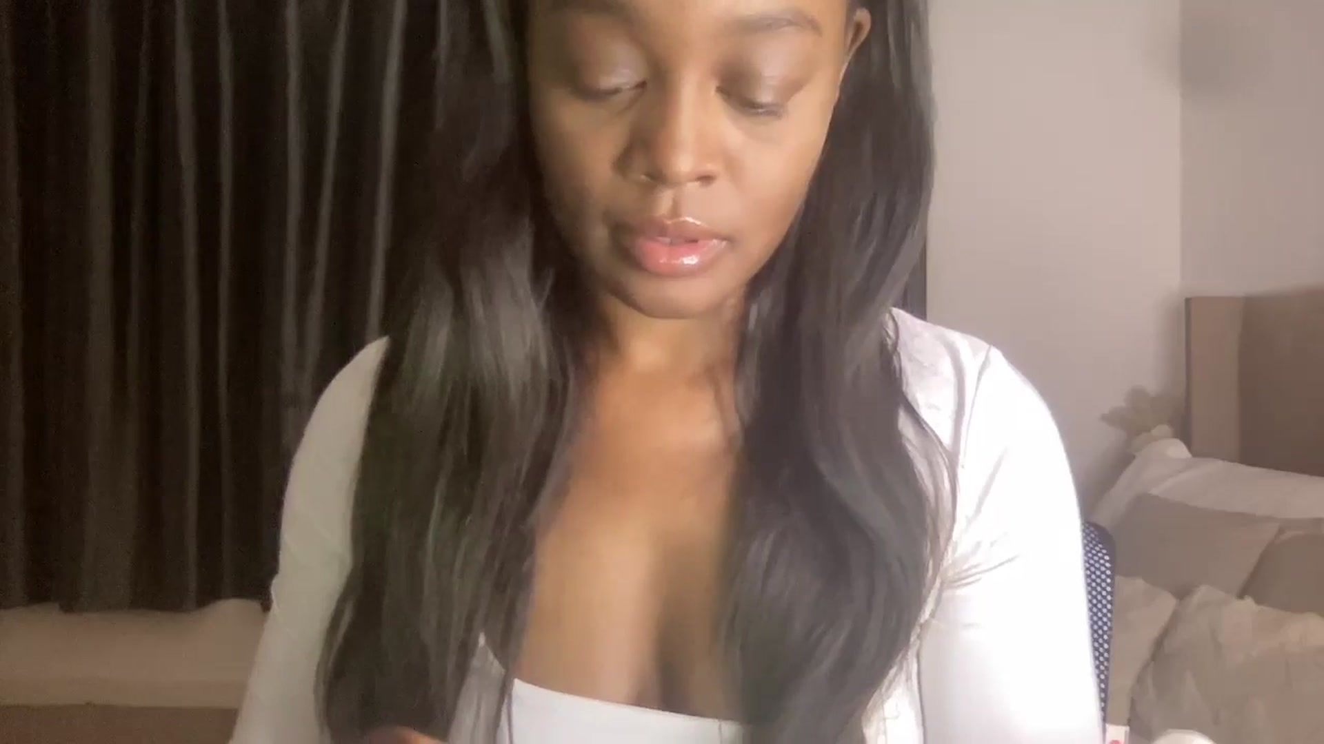 Gallery image thumbnail from SweetXEbony1's myfreecams stream on, 11/15/2024, 07:17 image 13 of 20