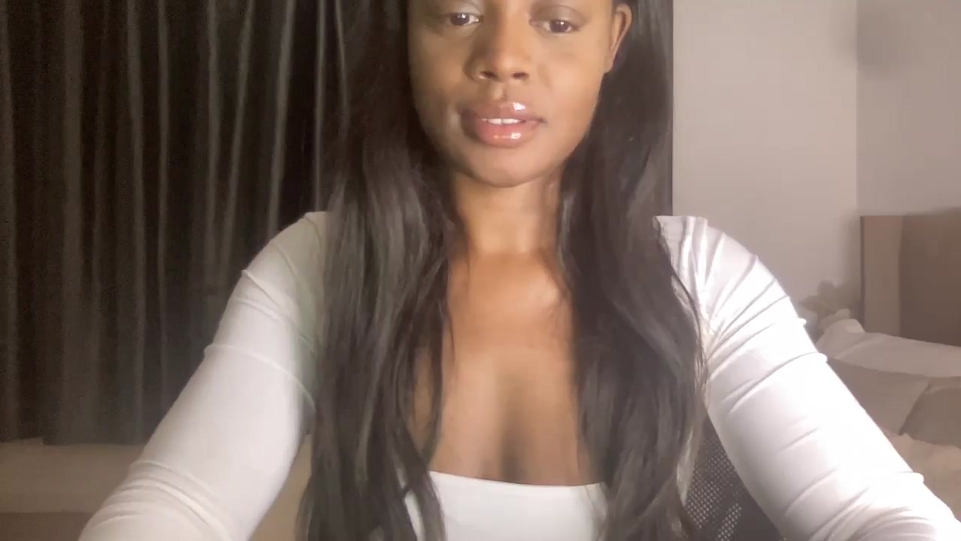 Gallery image thumbnail from SweetXEbony1's myfreecams stream on, 11/15/2024, 07:17 image 11 of 20