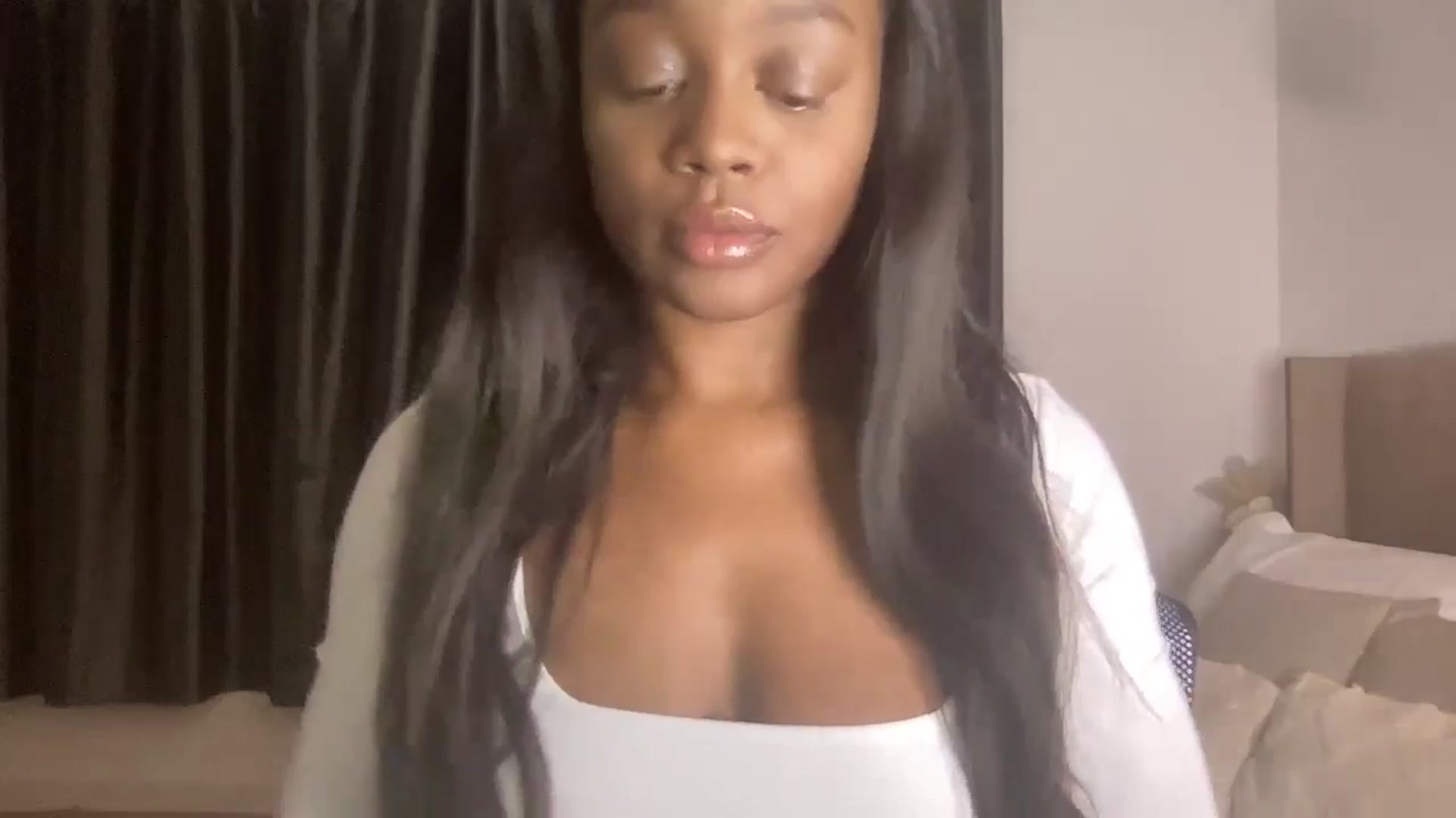 Gallery image thumbnail from SweetXEbony1's myfreecams stream on, 11/15/2024, 07:17 image 9 of 20