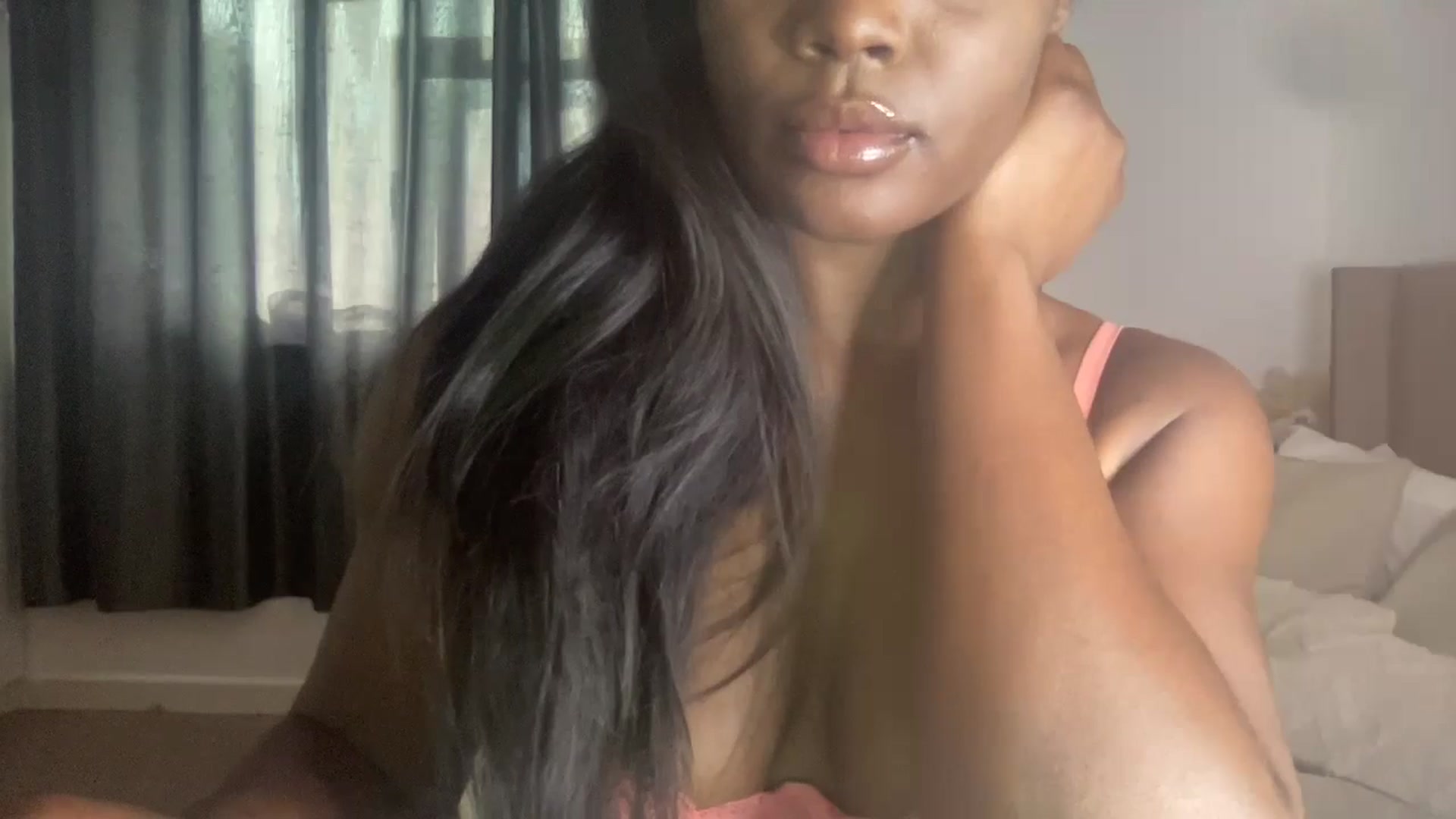 Gallery image thumbnail from SweetXEbony1's myfreecams stream on, 11/18/2024, 11:17 image 14 of 20