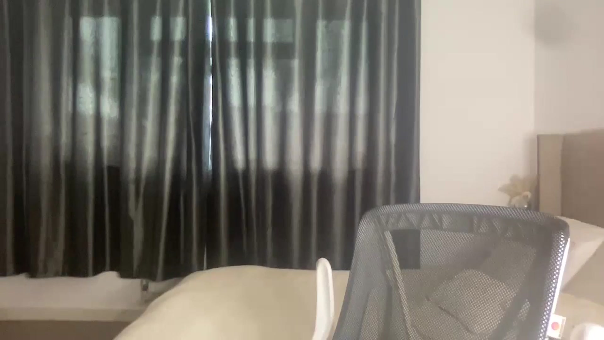 Gallery image thumbnail from SweetXEbony1's myfreecams stream on, 11/19/2024, 10:06 image 3 of 20