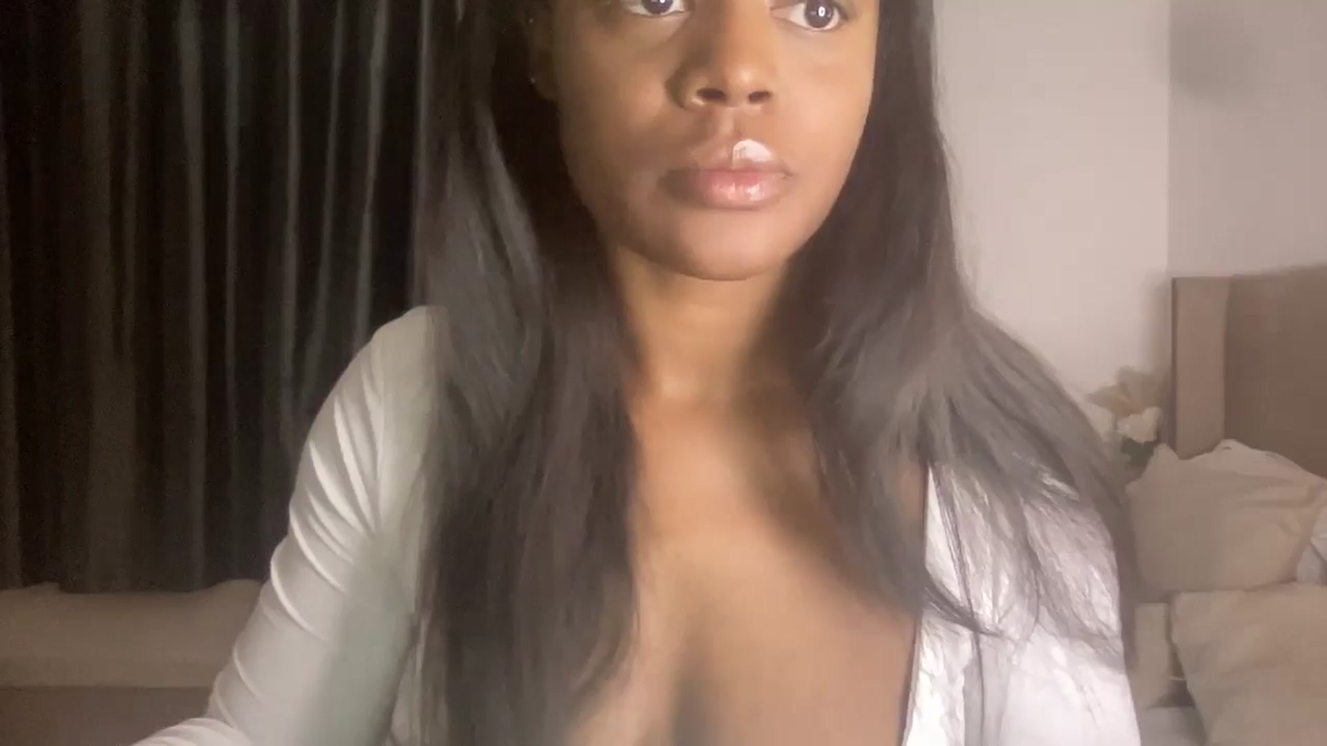 Gallery image thumbnail from SweetXEbony1's myfreecams stream on, 11/26/2024, 08:11 image 4 of 20