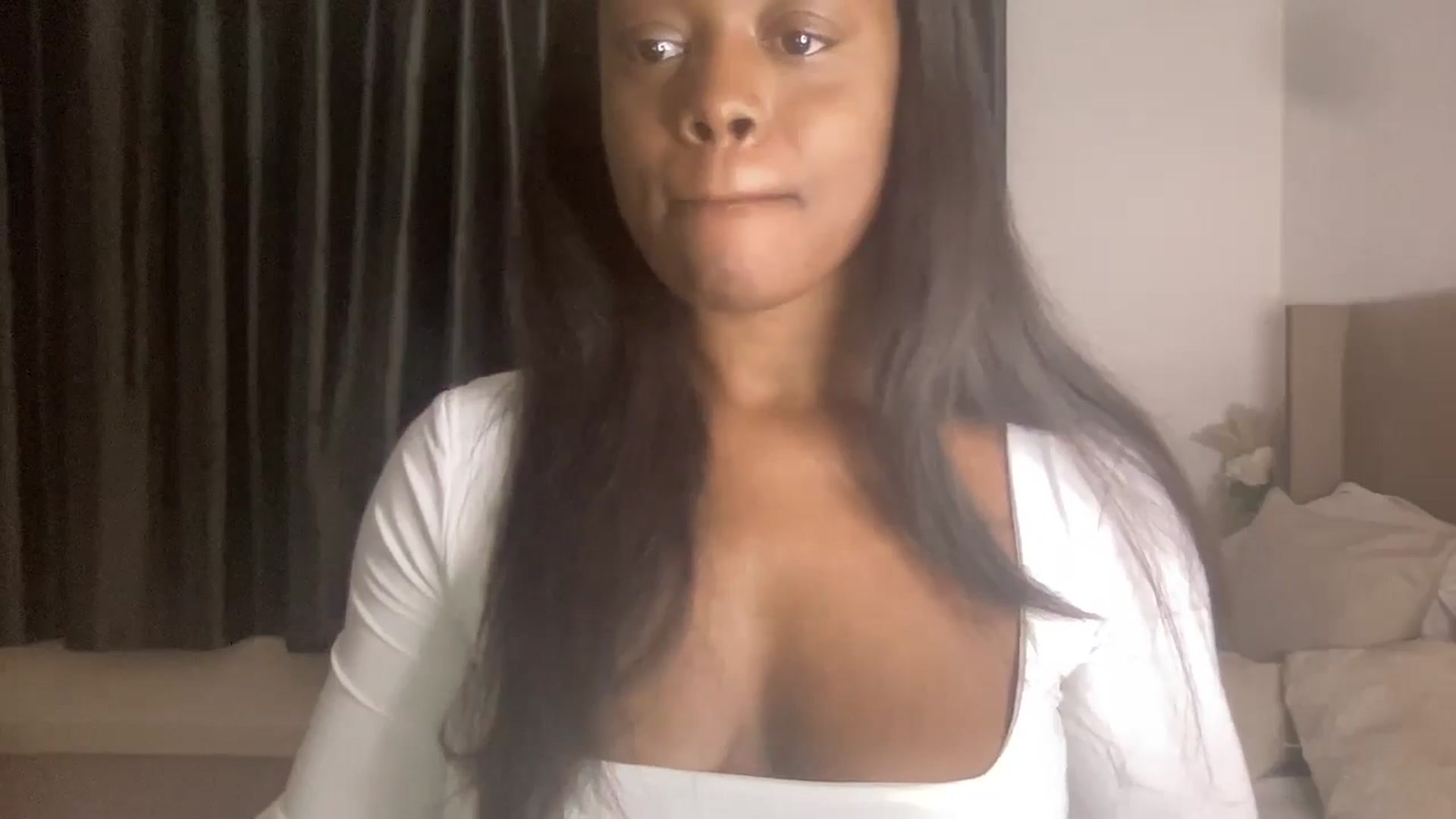 Gallery image thumbnail from SweetXEbony1's myfreecams stream on, 11/26/2024, 08:11 image 3 of 20