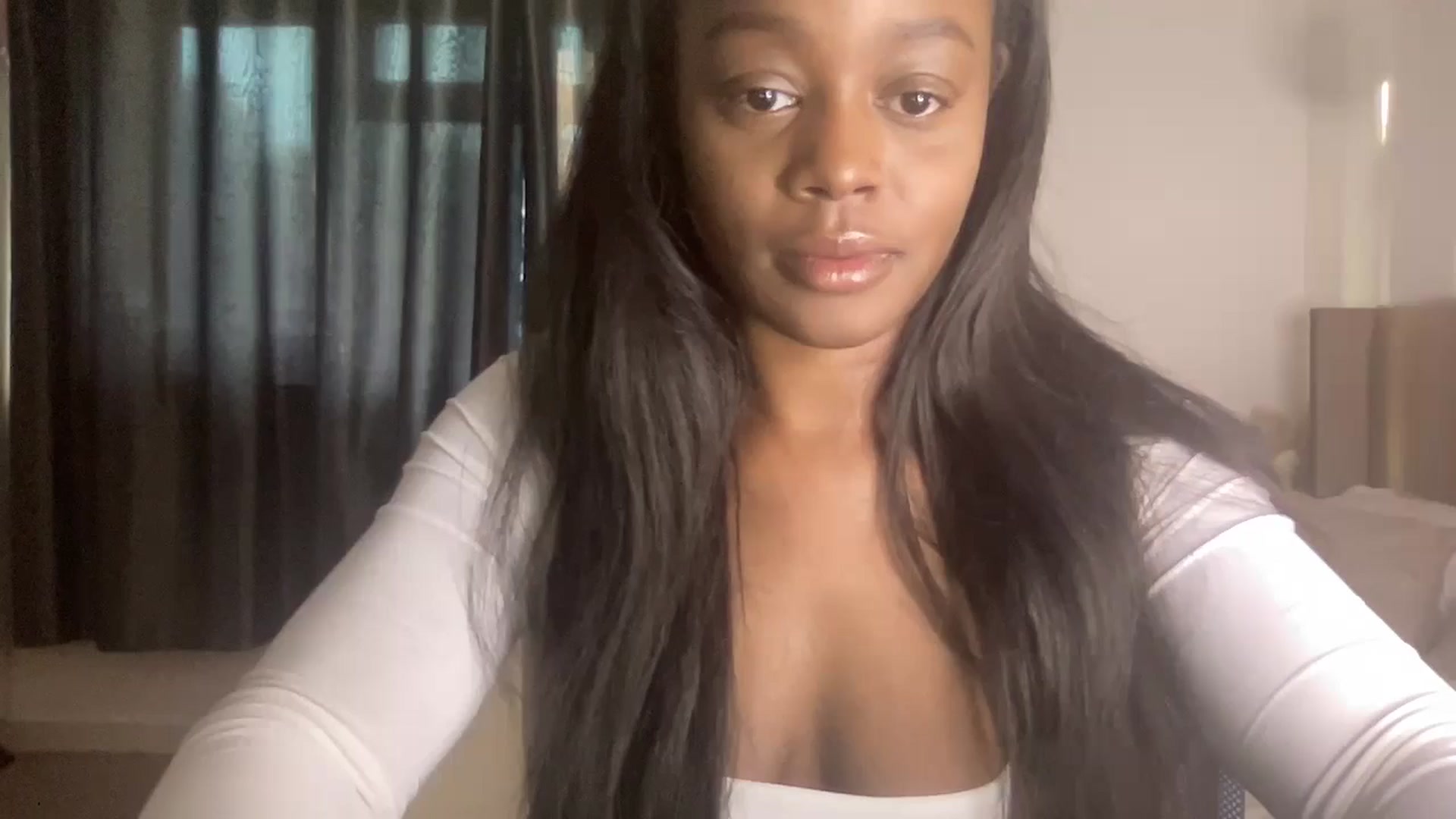 Gallery image thumbnail from SweetXEbony1's myfreecams stream on, 11/26/2024, 09:47 image 6 of 20