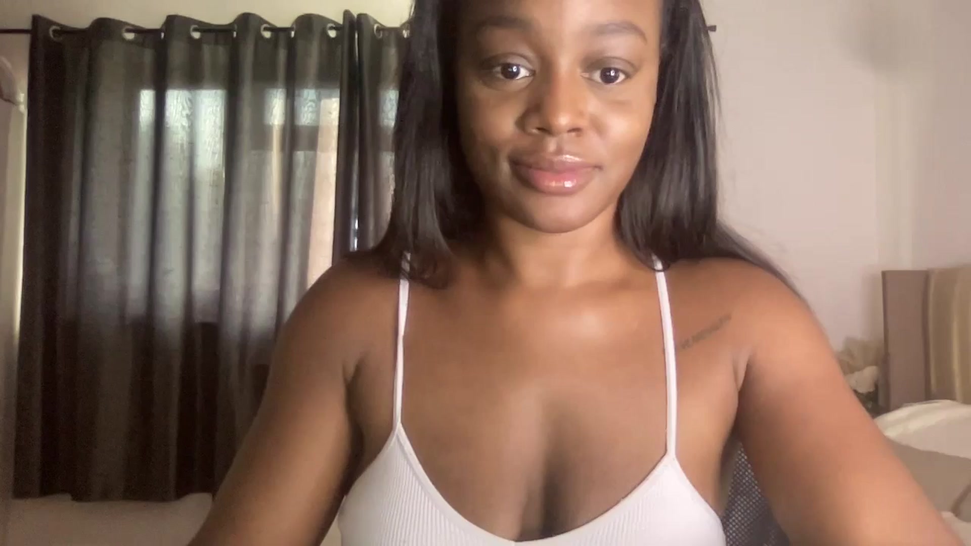 Gallery image thumbnail from SweetXEbony1's myfreecams stream on, 12/03/2024, 10:05 image 15 of 20
