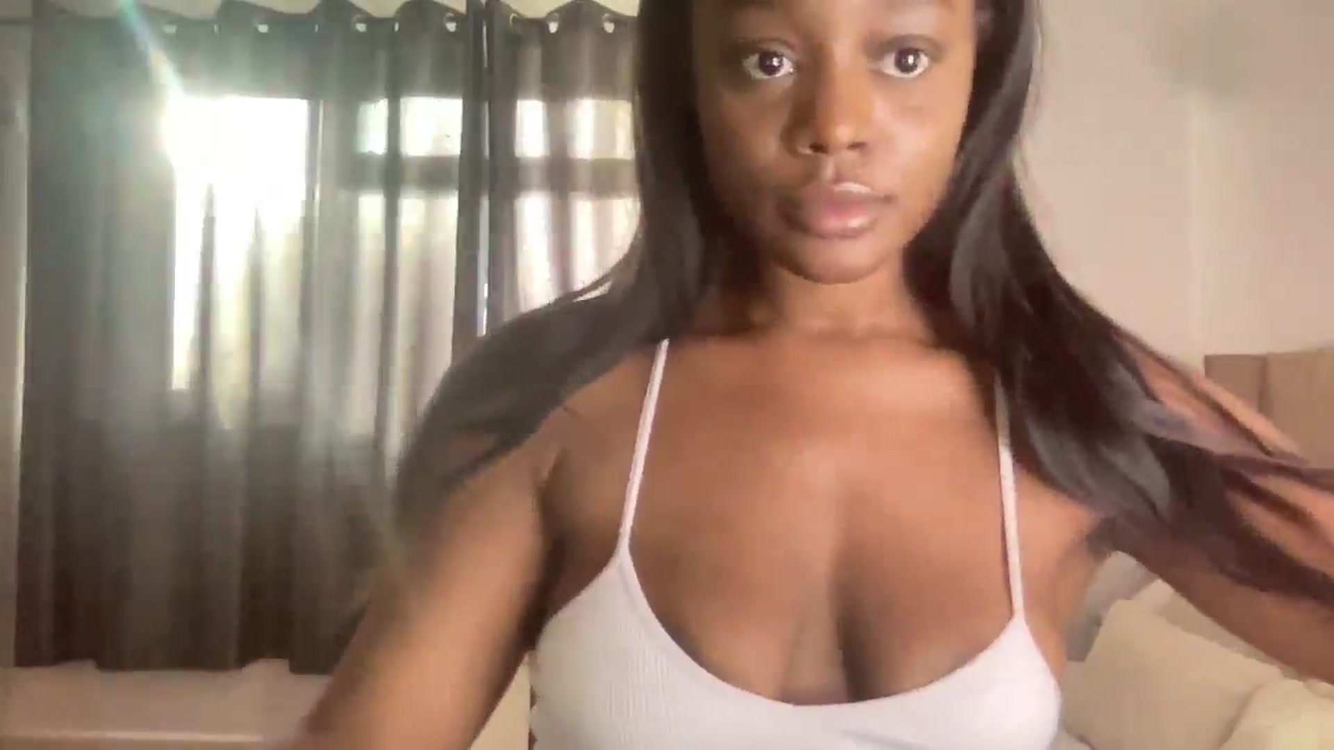 Gallery image thumbnail from SweetXEbony1's myfreecams stream on, 12/03/2024, 12:31 image 17 of 20