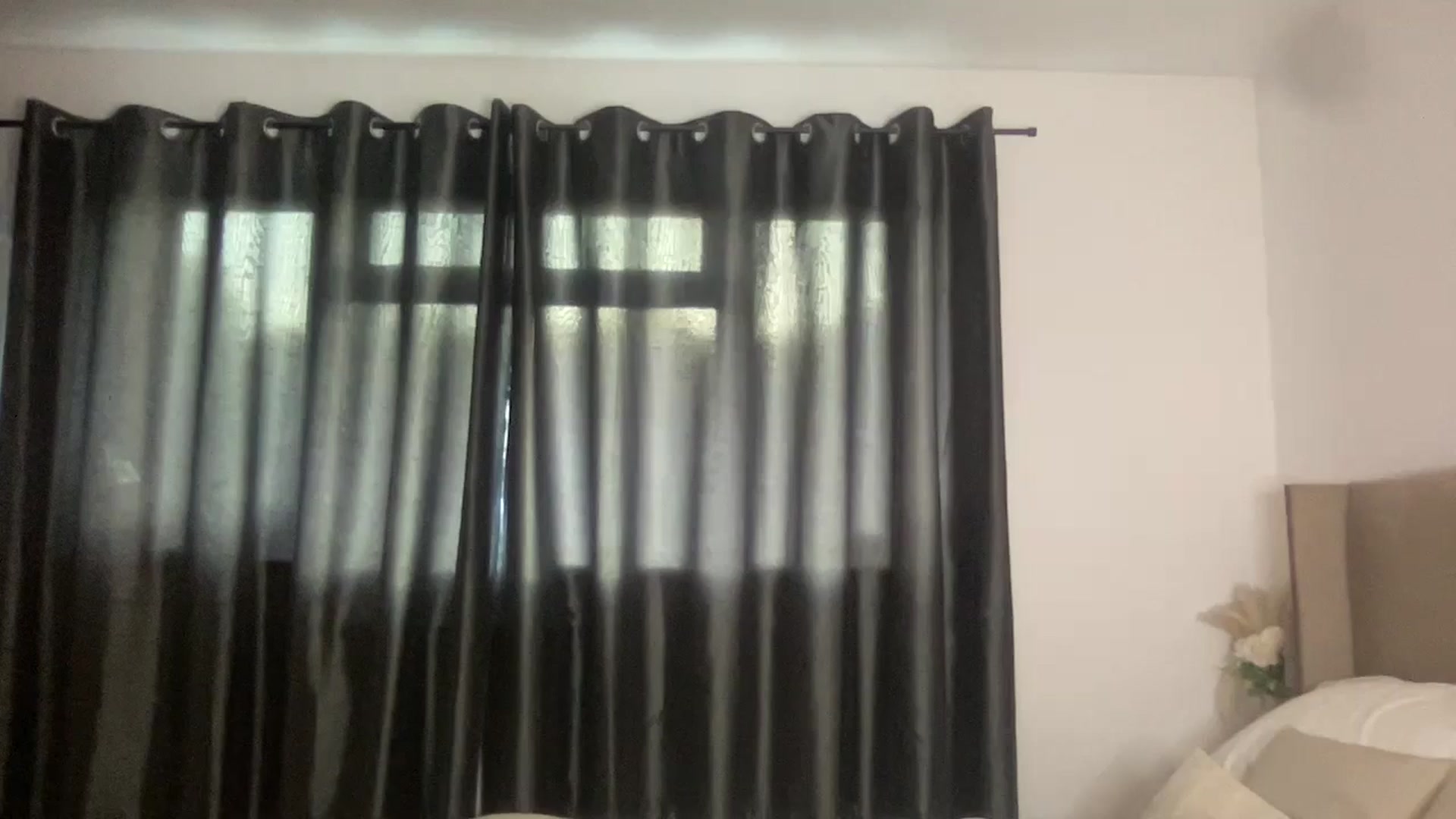 Gallery image thumbnail from SweetXEbony1's myfreecams stream on, 12/03/2024, 14:41 image 1 of 20