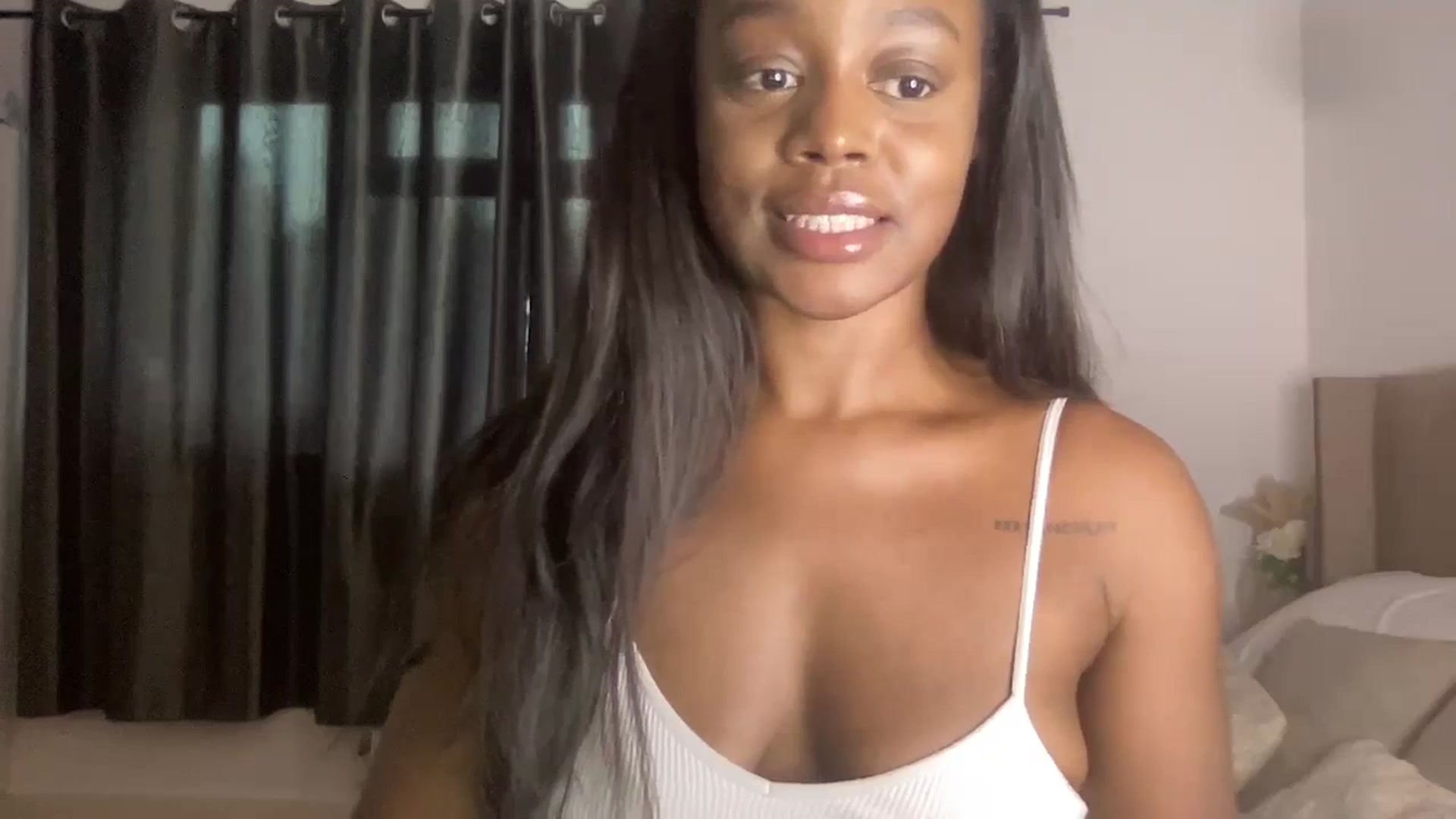 Gallery image thumbnail from SweetXEbony1's myfreecams stream on, 12/03/2024, 15:42 image 3 of 20