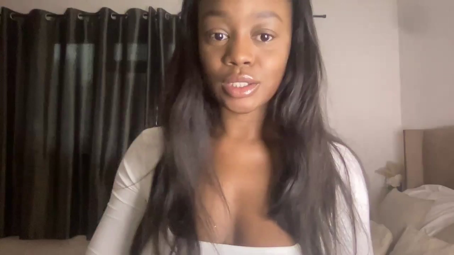 Gallery image thumbnail from SweetXEbony1's myfreecams stream on, 12/04/2024, 08:58 image 1 of 20