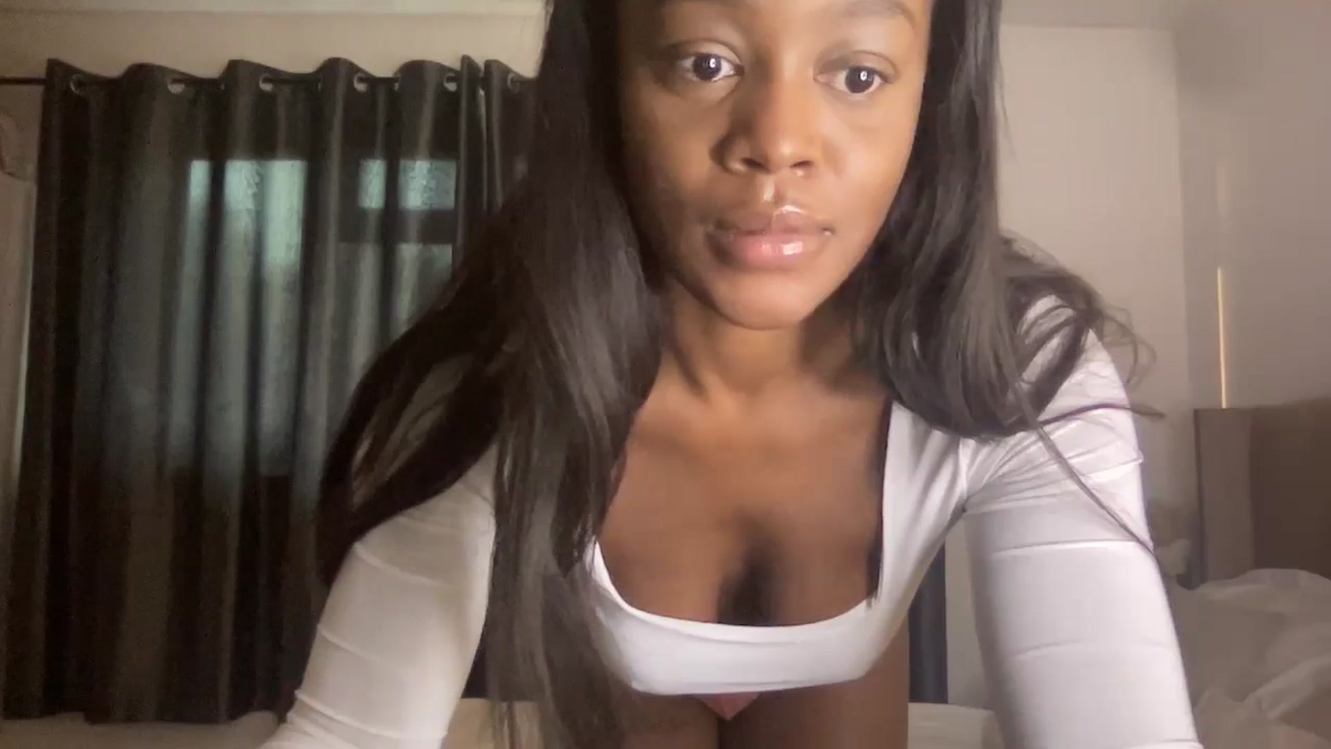 Gallery image thumbnail from SweetXEbony1's myfreecams stream on, 12/04/2024, 08:58 image 9 of 20