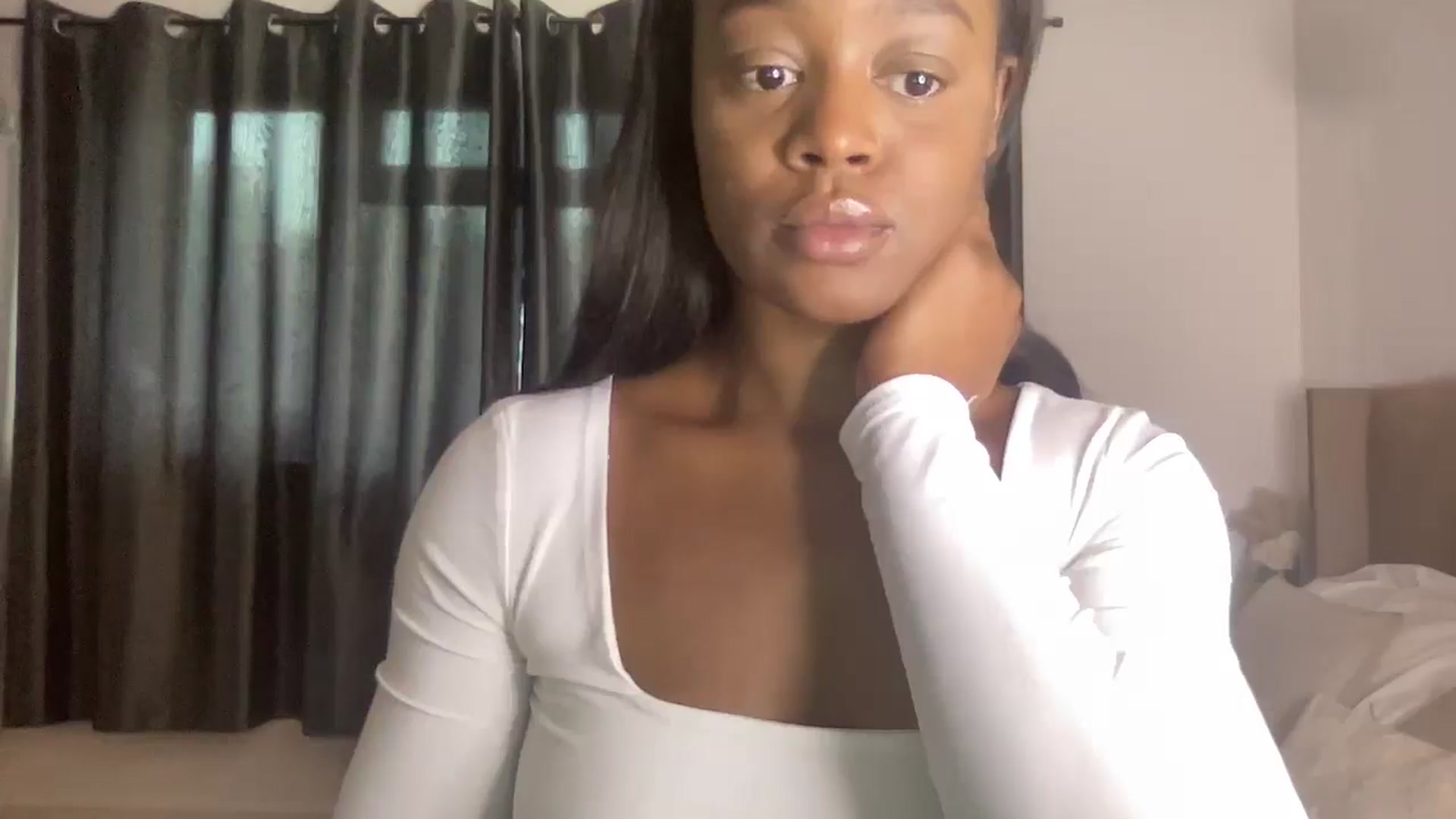 Gallery image thumbnail from SweetXEbony1's myfreecams stream on, 12/04/2024, 09:13 image 15 of 20