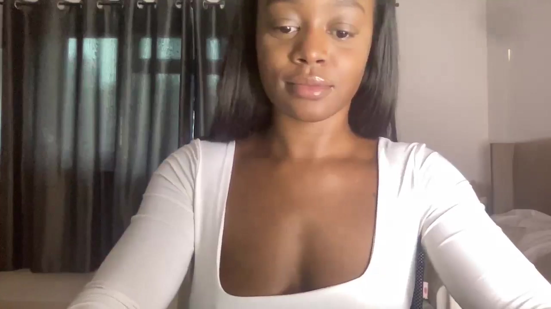 Gallery image thumbnail from SweetXEbony1's myfreecams stream on, 12/04/2024, 09:13 image 8 of 20