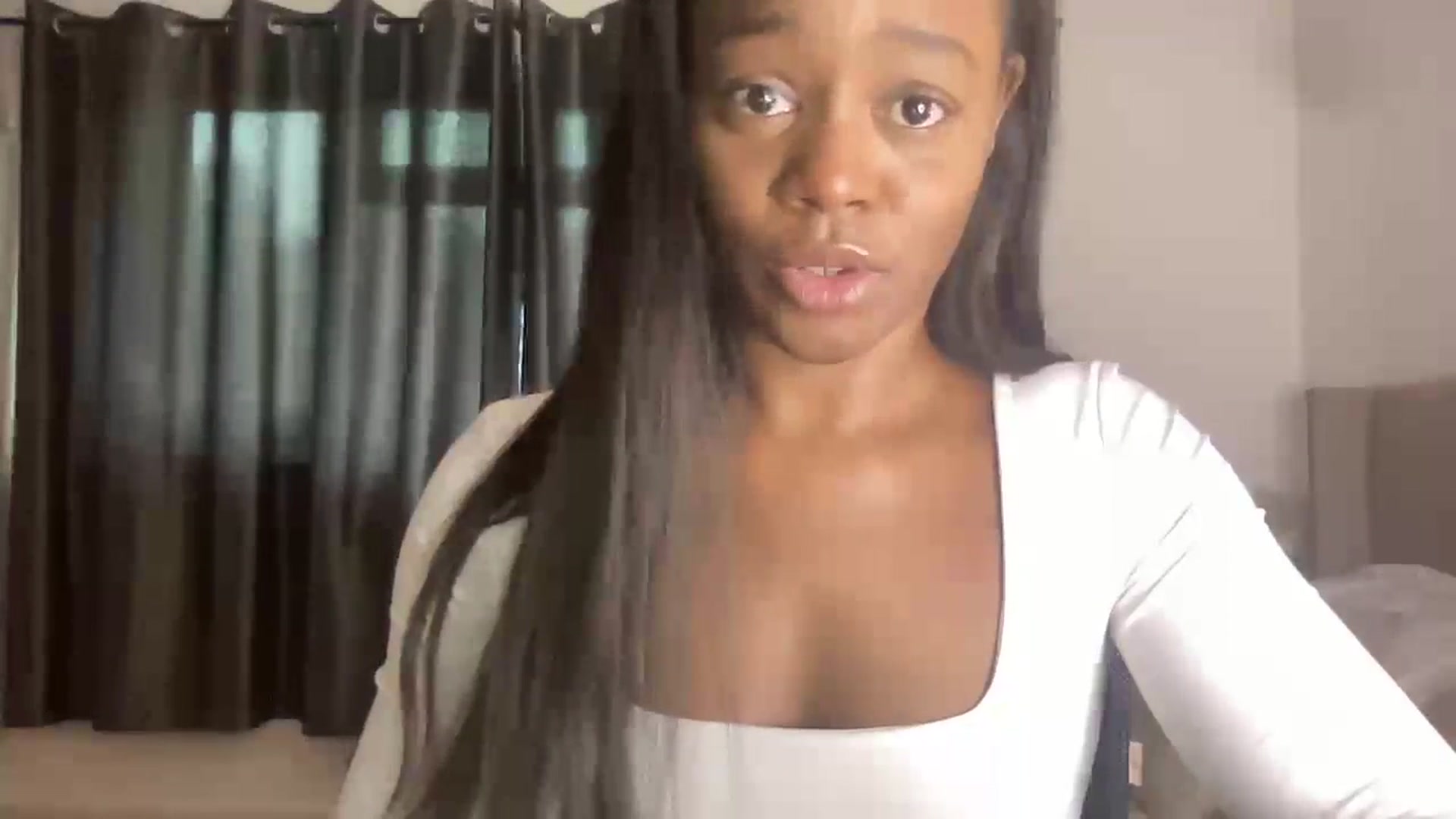 Gallery image thumbnail from SweetXEbony1's myfreecams stream on, 12/04/2024, 09:13 image 17 of 20