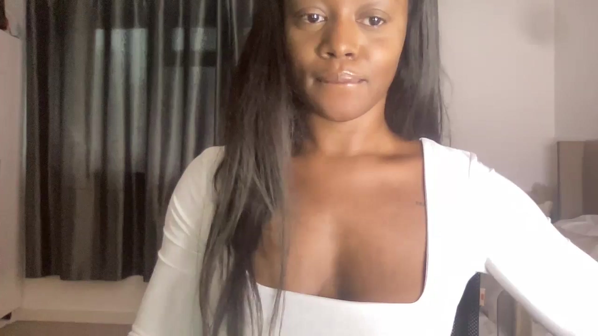 Gallery image thumbnail from SweetXEbony1's myfreecams stream on, 12/04/2024, 10:08 image 3 of 20