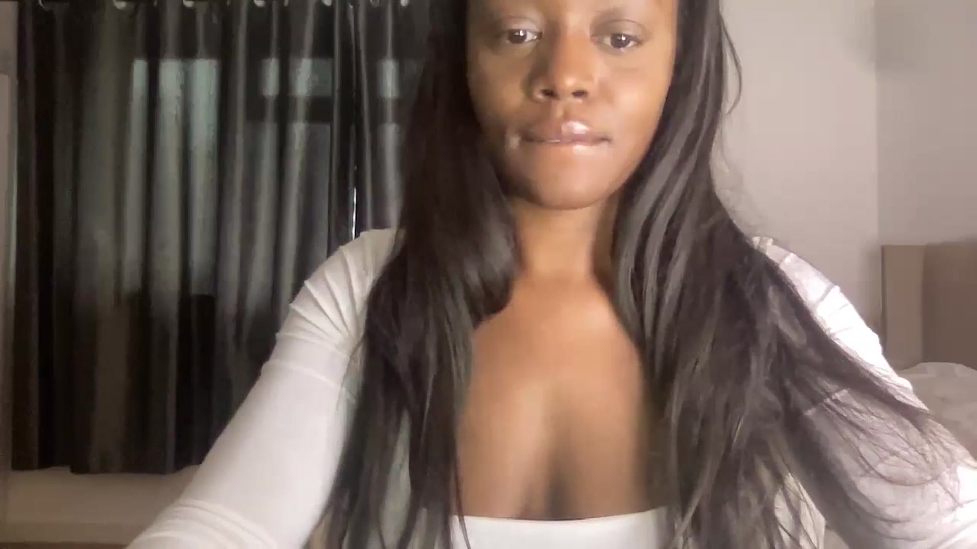 Gallery image thumbnail from SweetXEbony1's myfreecams stream on, 12/04/2024, 10:08 image 17 of 20