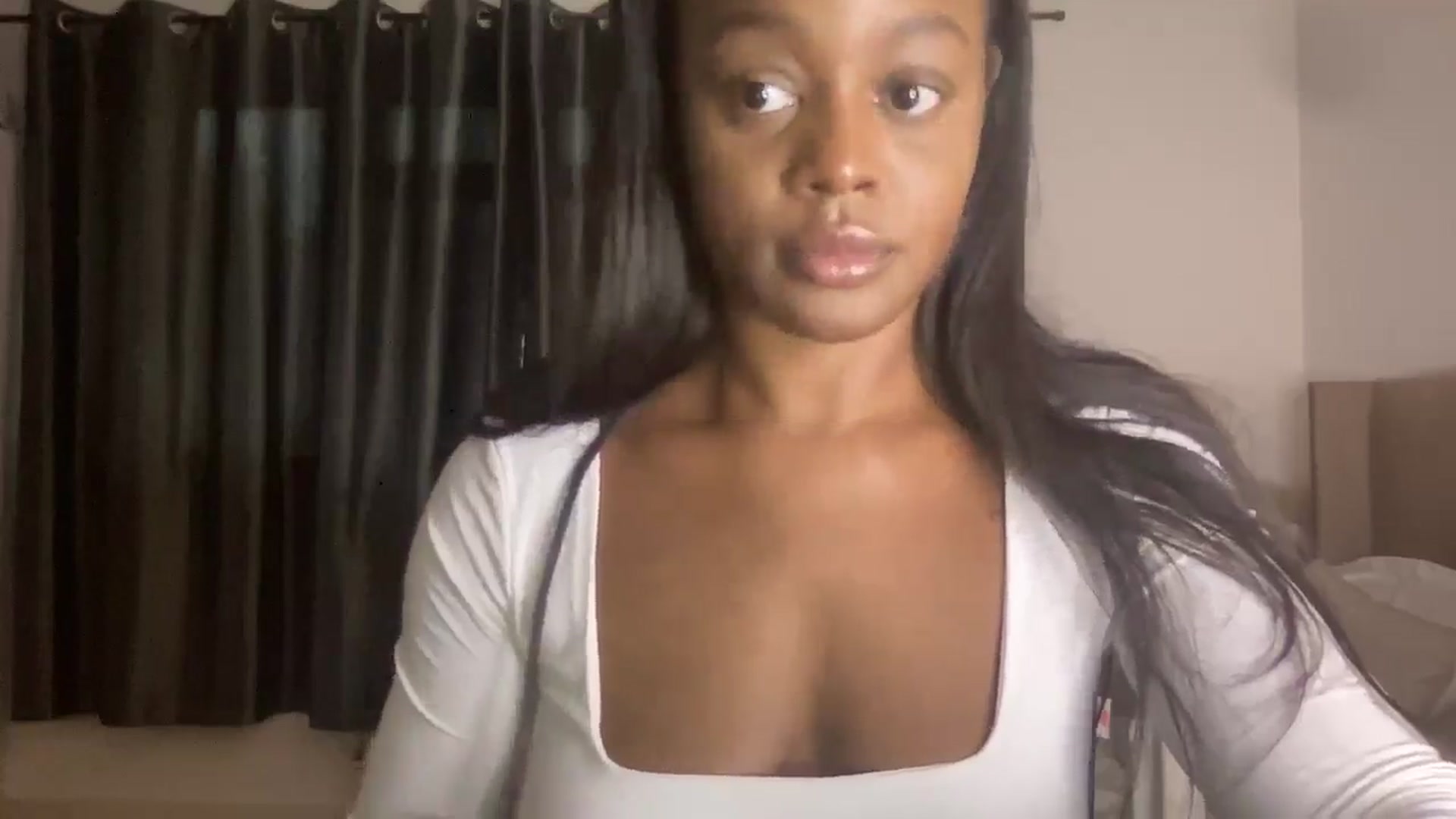 Gallery image thumbnail from SweetXEbony1's myfreecams stream on, 12/04/2024, 14:42 image 18 of 20