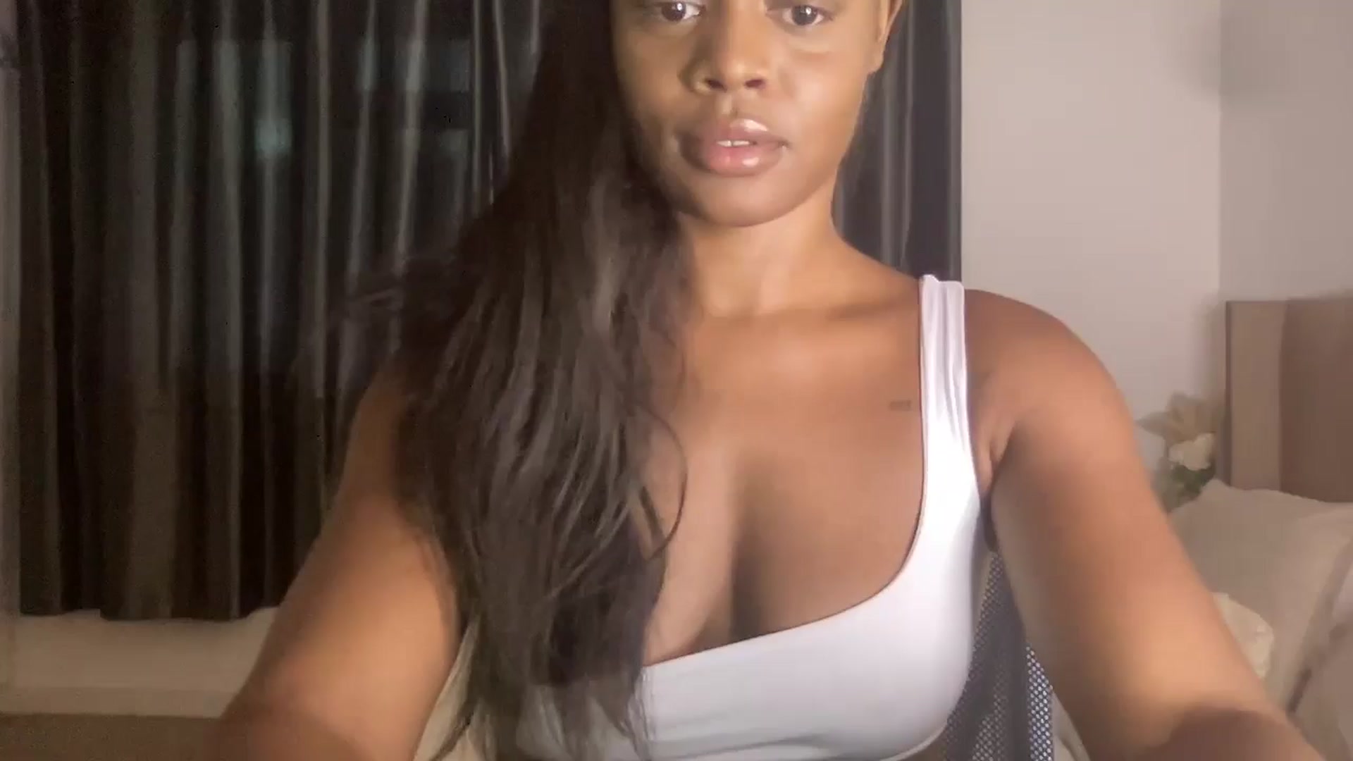 Gallery image thumbnail from SweetXEbony1's myfreecams stream on, 12/05/2024, 08:47 image 5 of 20