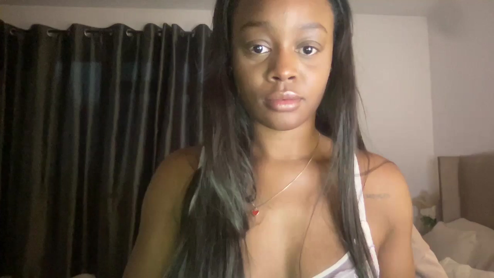 Gallery image thumbnail from SweetXEbony1's myfreecams stream on, 01/09/2025, 08:12 image 13 of 20