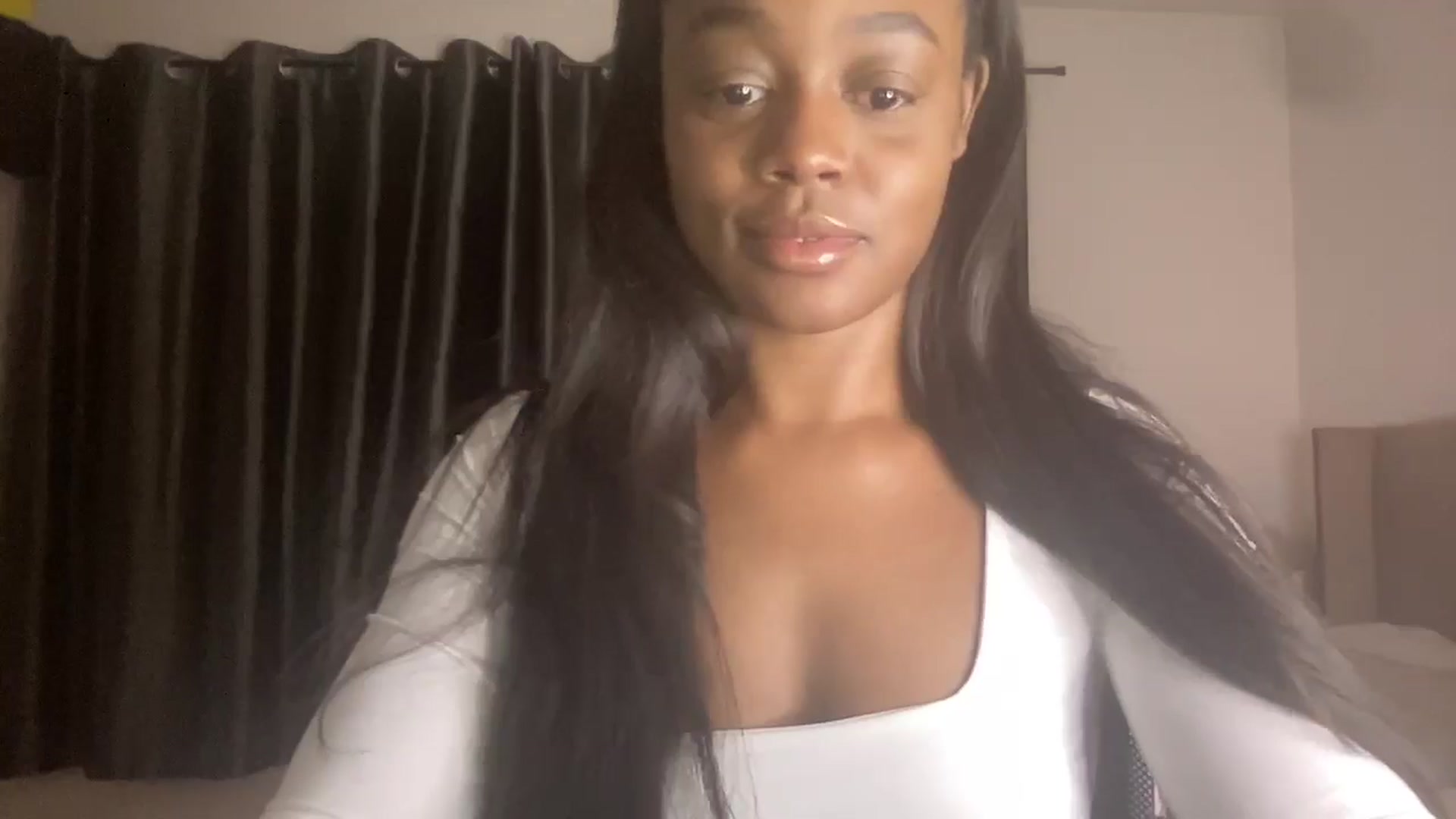Gallery image thumbnail from SweetXEbony1's myfreecams stream on, 01/20/2025, 06:34 image 7 of 20