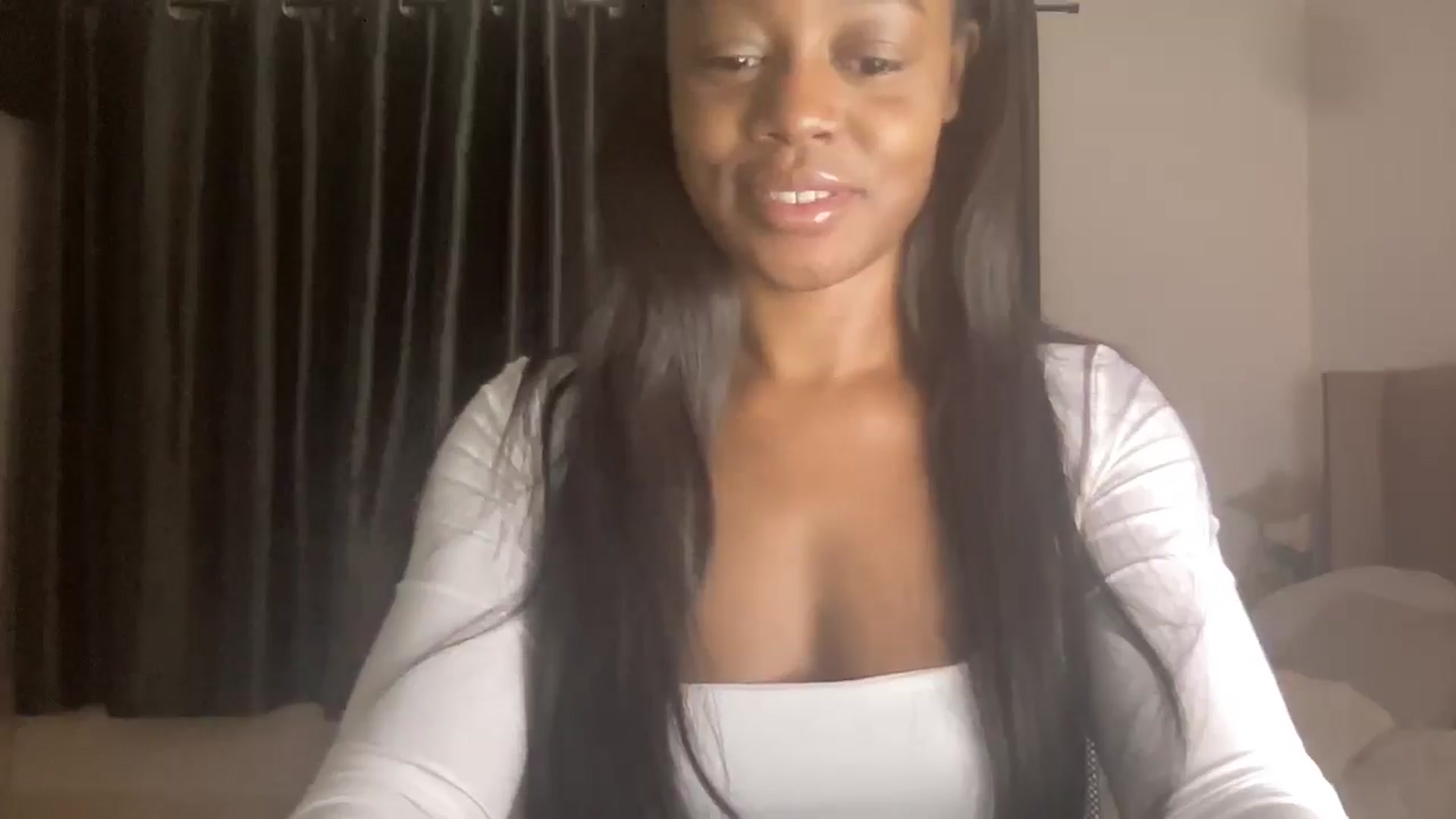 Gallery image thumbnail from SweetXEbony1's myfreecams stream on, 01/20/2025, 06:34 image 8 of 20