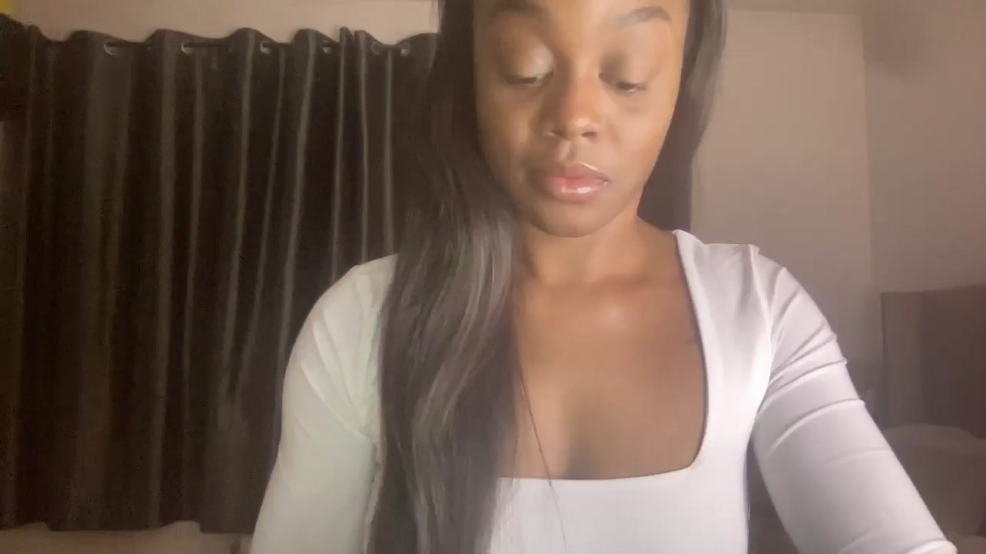 Gallery image thumbnail from SweetXEbony1's myfreecams stream on, 01/20/2025, 06:34 image 15 of 20