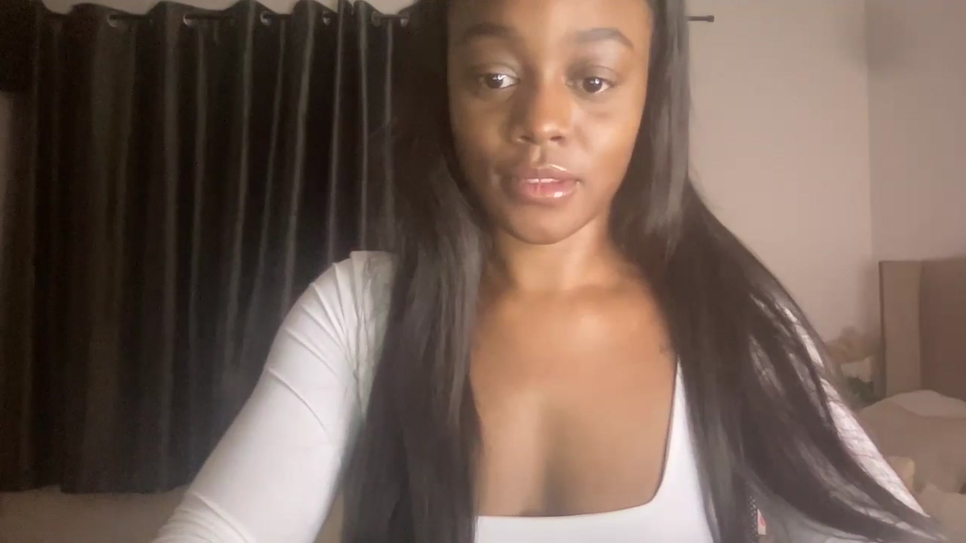 Gallery image thumbnail from SweetXEbony1's myfreecams stream on, 01/20/2025, 09:44 image 3 of 20