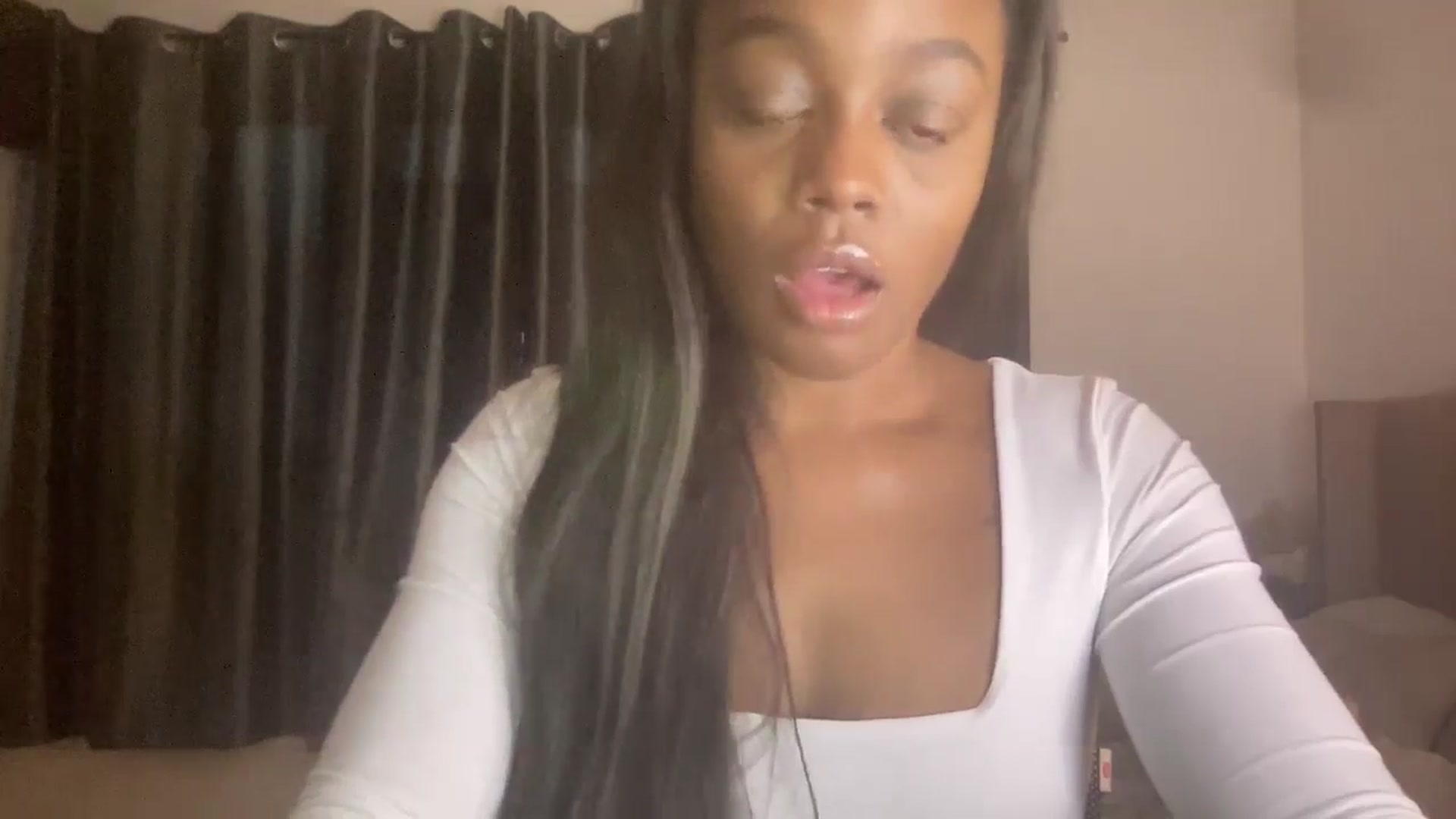 Gallery image thumbnail from SweetXEbony1's myfreecams stream on, 01/20/2025, 09:44 image 8 of 20