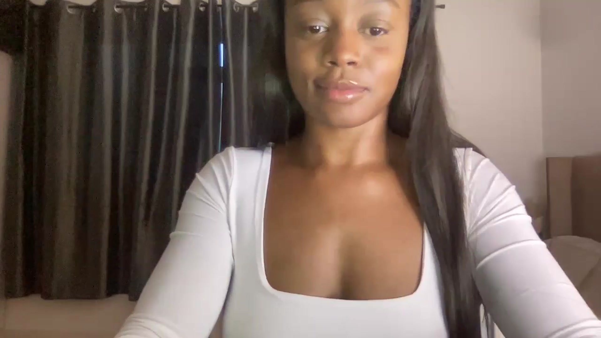 Gallery image thumbnail from SweetXEbony1's myfreecams stream on, 01/22/2025, 08:25 image 8 of 20