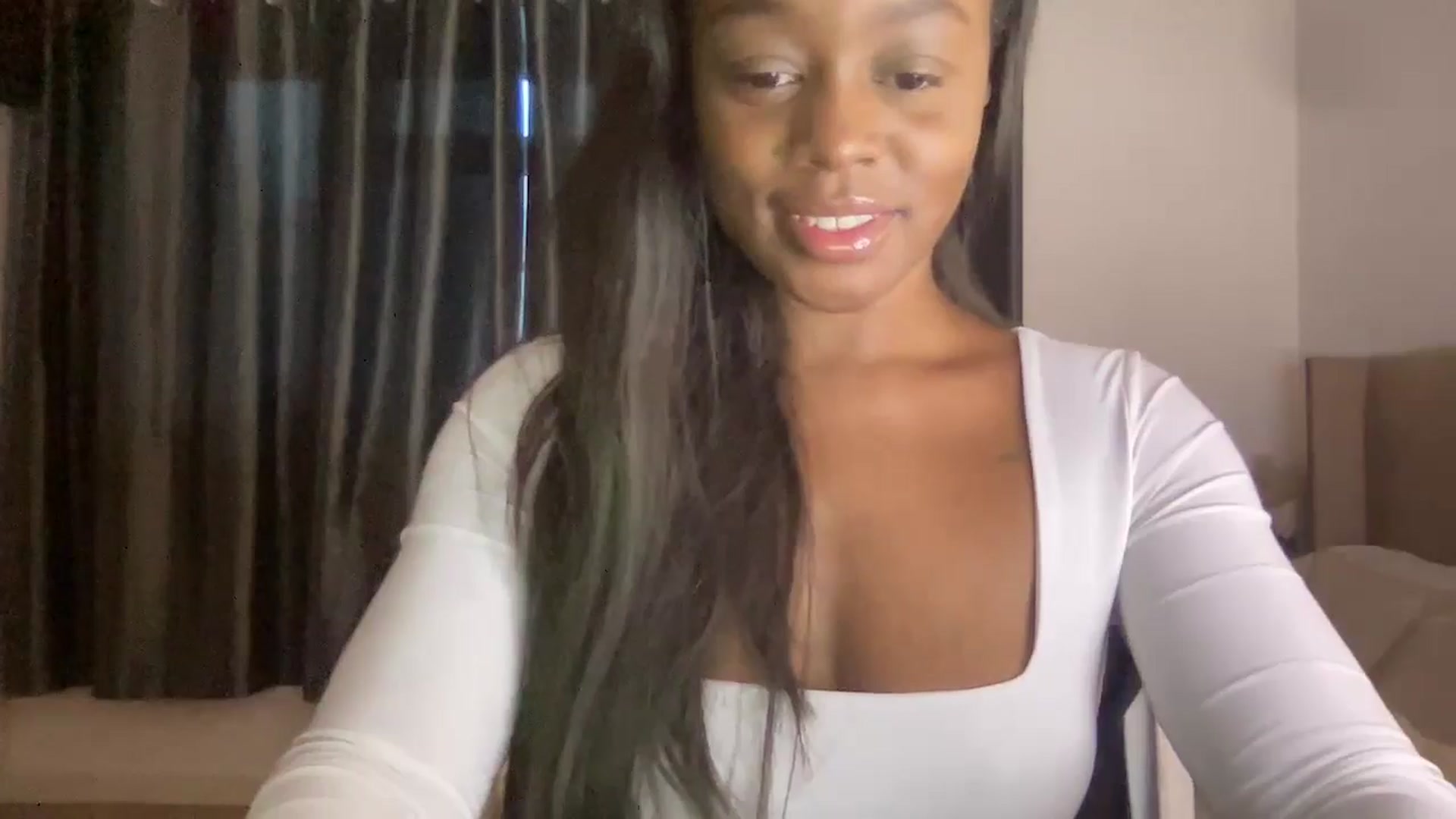 Gallery image thumbnail from SweetXEbony1's myfreecams stream on, 01/22/2025, 08:25 image 17 of 20