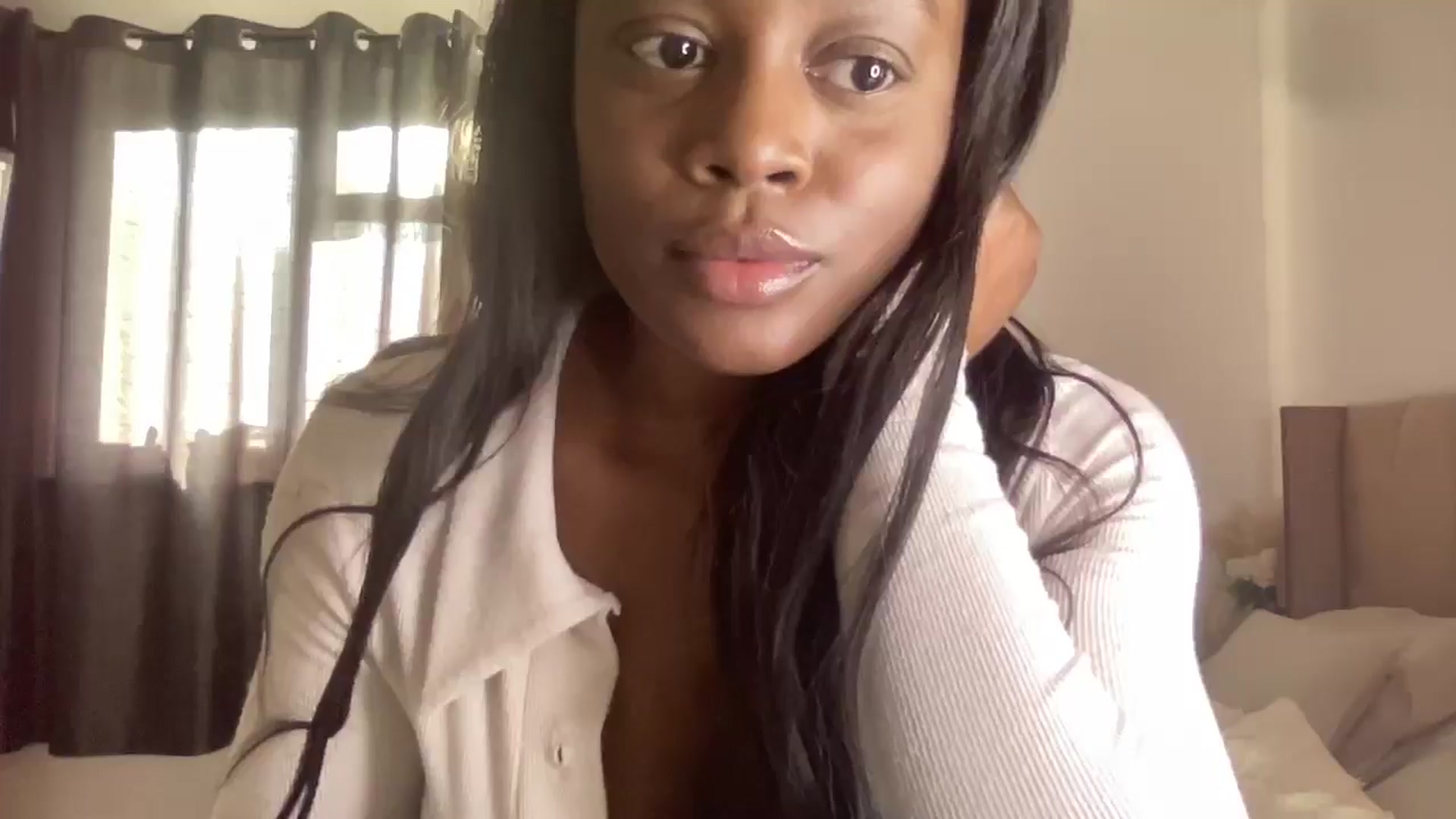 Gallery image thumbnail from SweetXEbony1's myfreecams stream on, 02/03/2025, 13:43 image 19 of 20