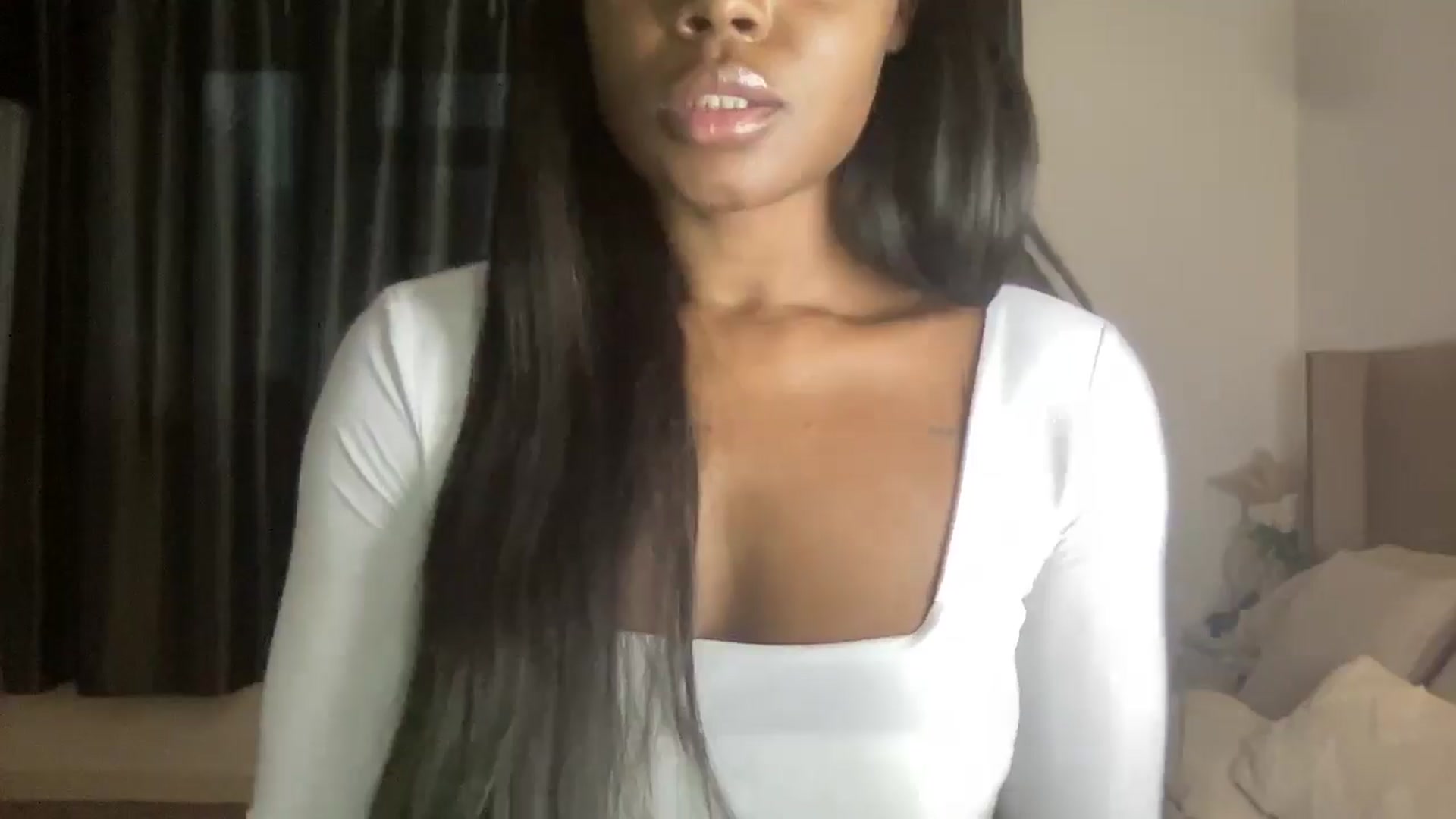Gallery image thumbnail from SweetXEbony1's myfreecams stream on, 02/10/2025, 09:46 image 5 of 20