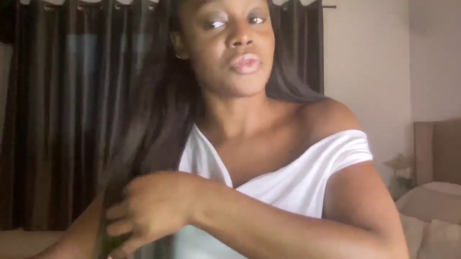 Gallery image thumbnail from SweetXEbony1's myfreecams stream on, 02/11/2025, 16:05 image 16 of 20