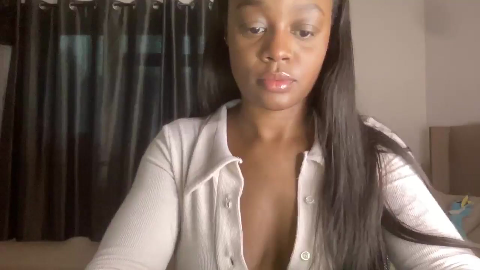 Gallery image thumbnail from SweetXEbony1's myfreecams stream on, 02/18/2025, 07:35 image 12 of 20