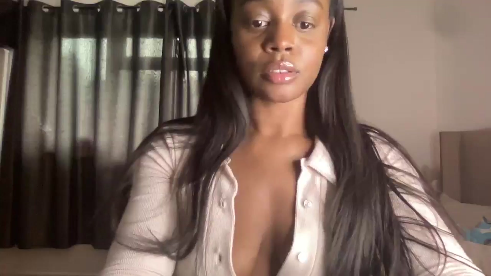 Gallery image thumbnail from SweetXEbony1's myfreecams stream on, 02/18/2025, 16:07 image 7 of 20