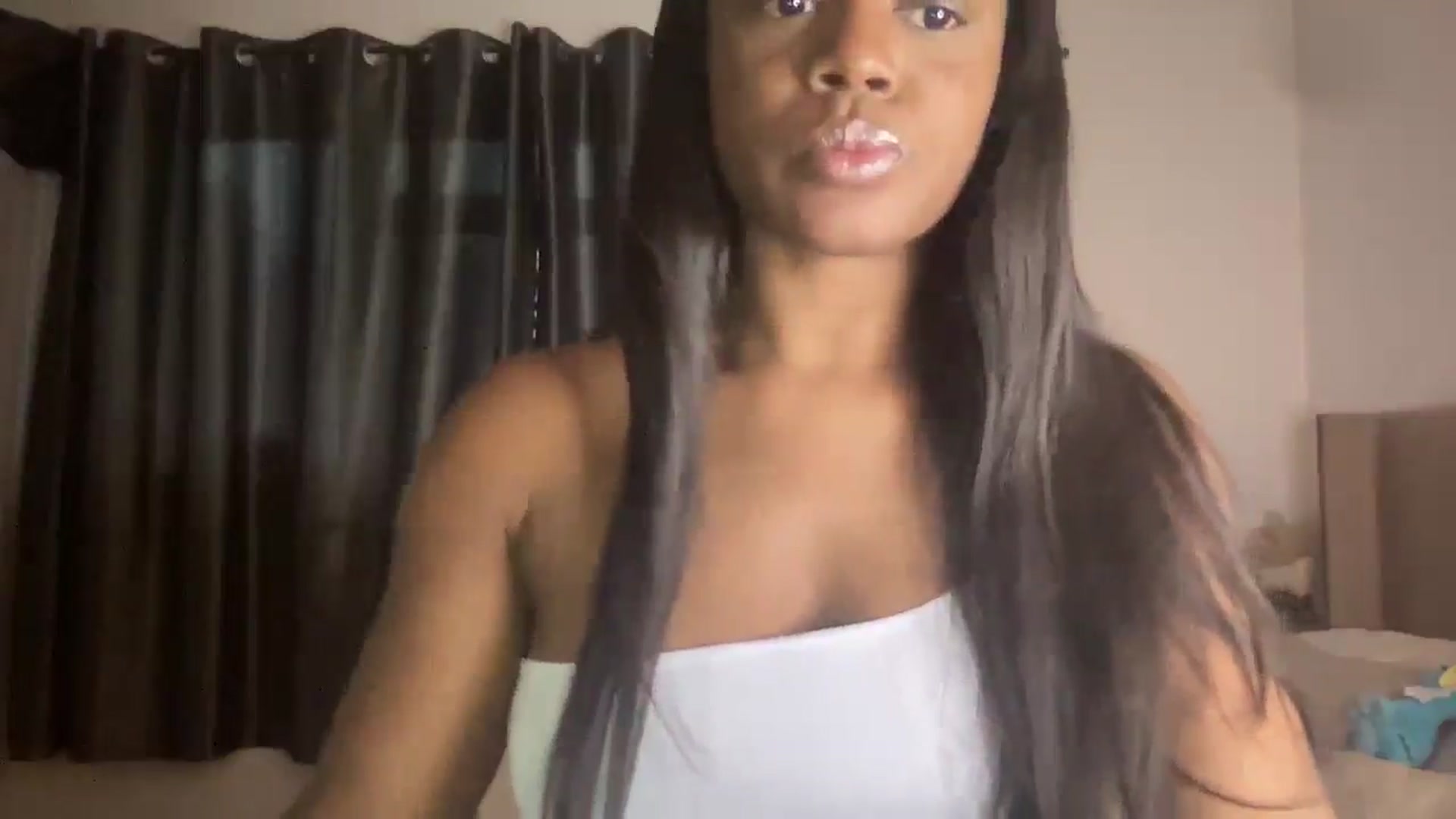 Gallery image thumbnail from SweetXEbony1's myfreecams stream on, 02/19/2025, 08:13 image 13 of 20