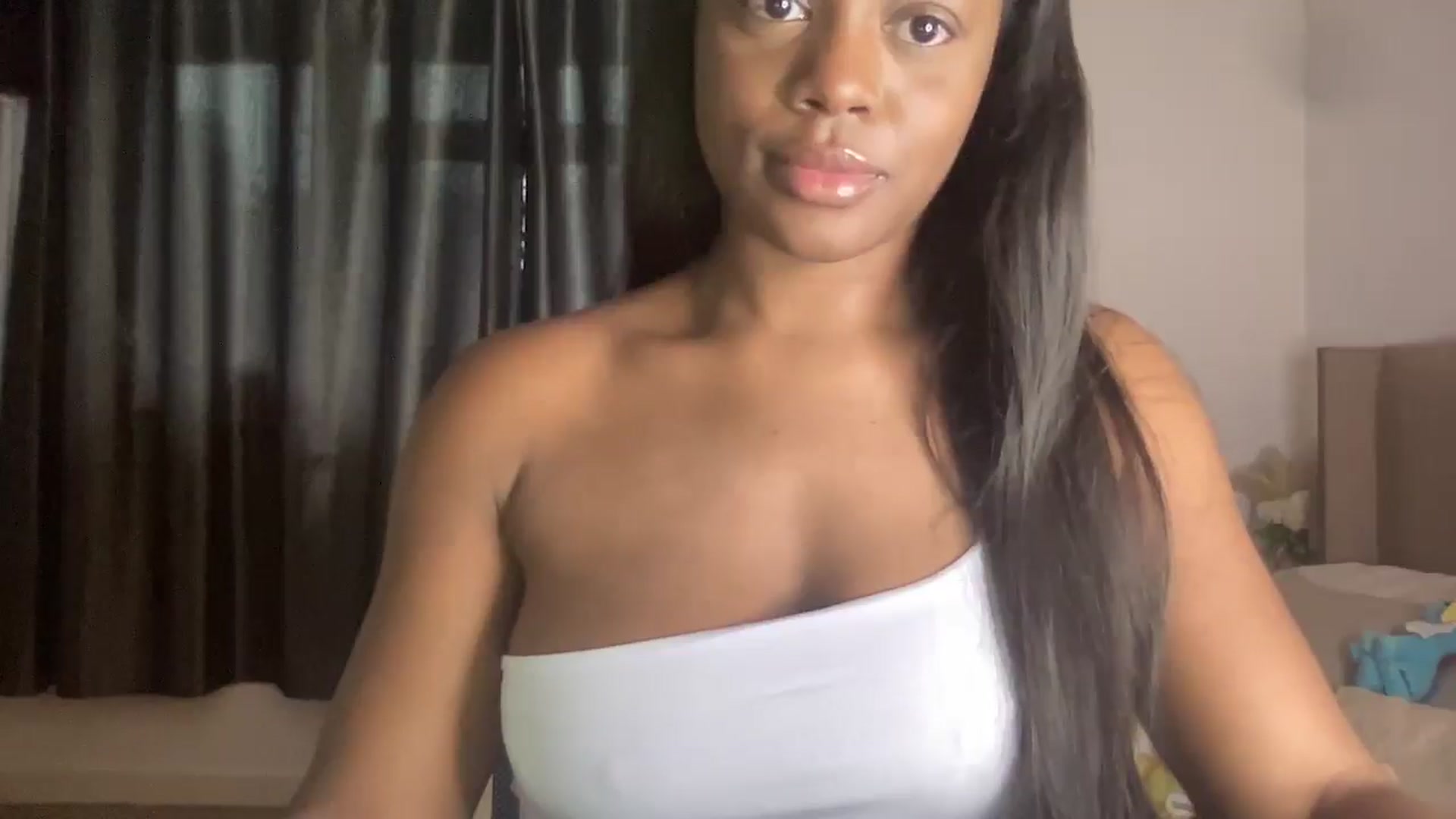 Gallery image thumbnail from SweetXEbony1's myfreecams stream on, 02/19/2025, 08:59 image 9 of 20