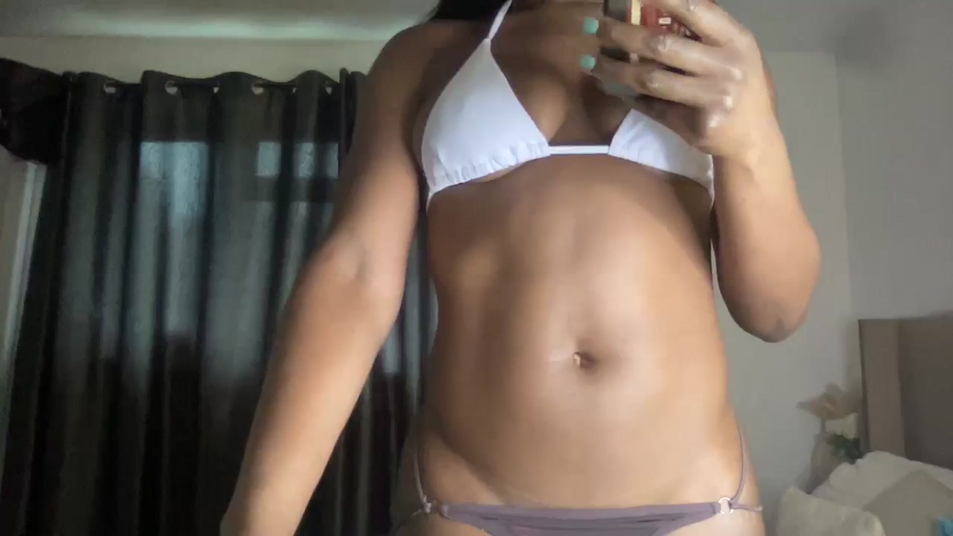 Gallery image thumbnail from SweetXEbony1's myfreecams stream on, 02/20/2025, 10:33 image 13 of 20
