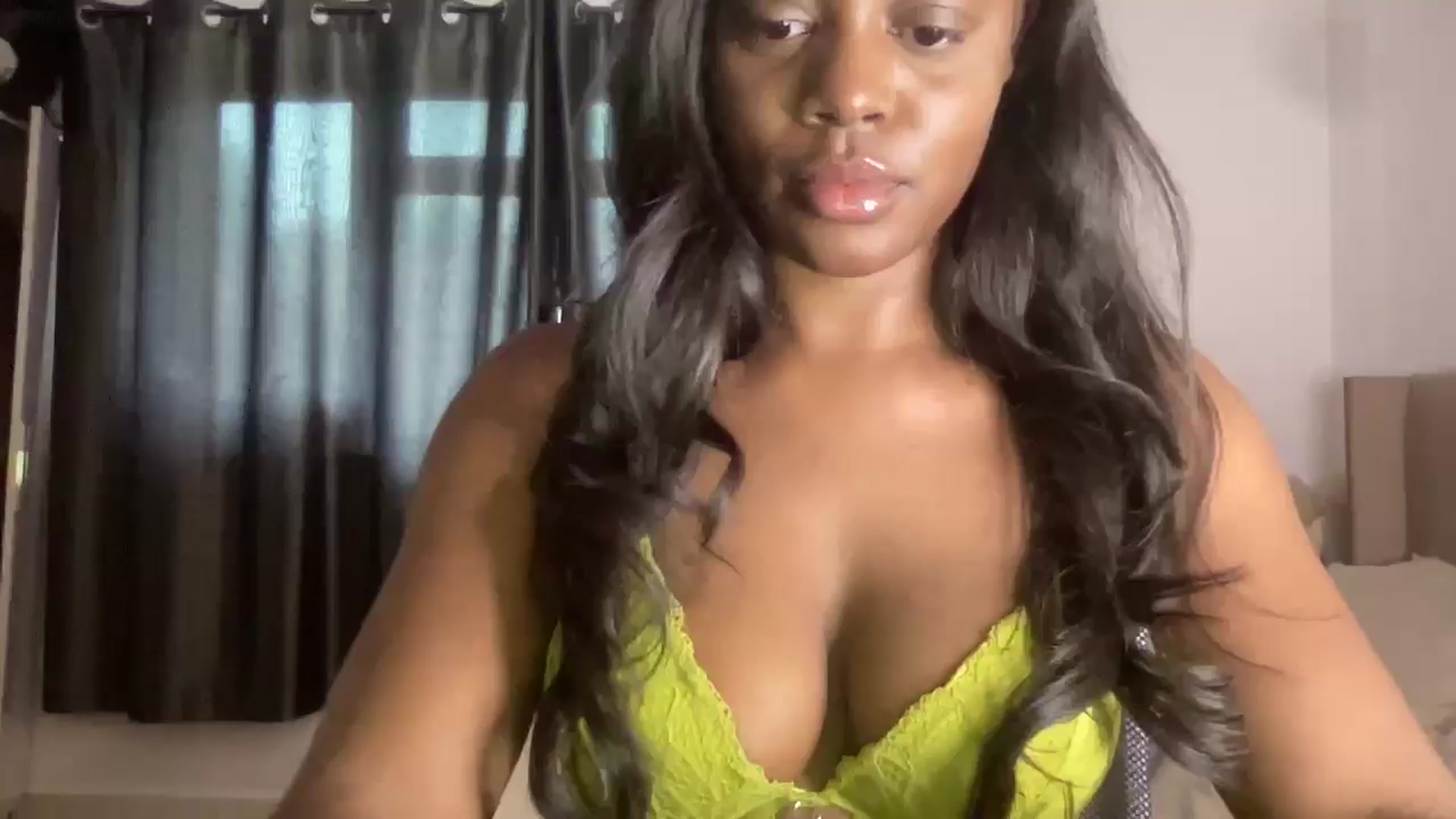 Gallery image thumbnail from SweetXEbony1's myfreecams stream on, 03/04/2025, 09:31 image 12 of 20