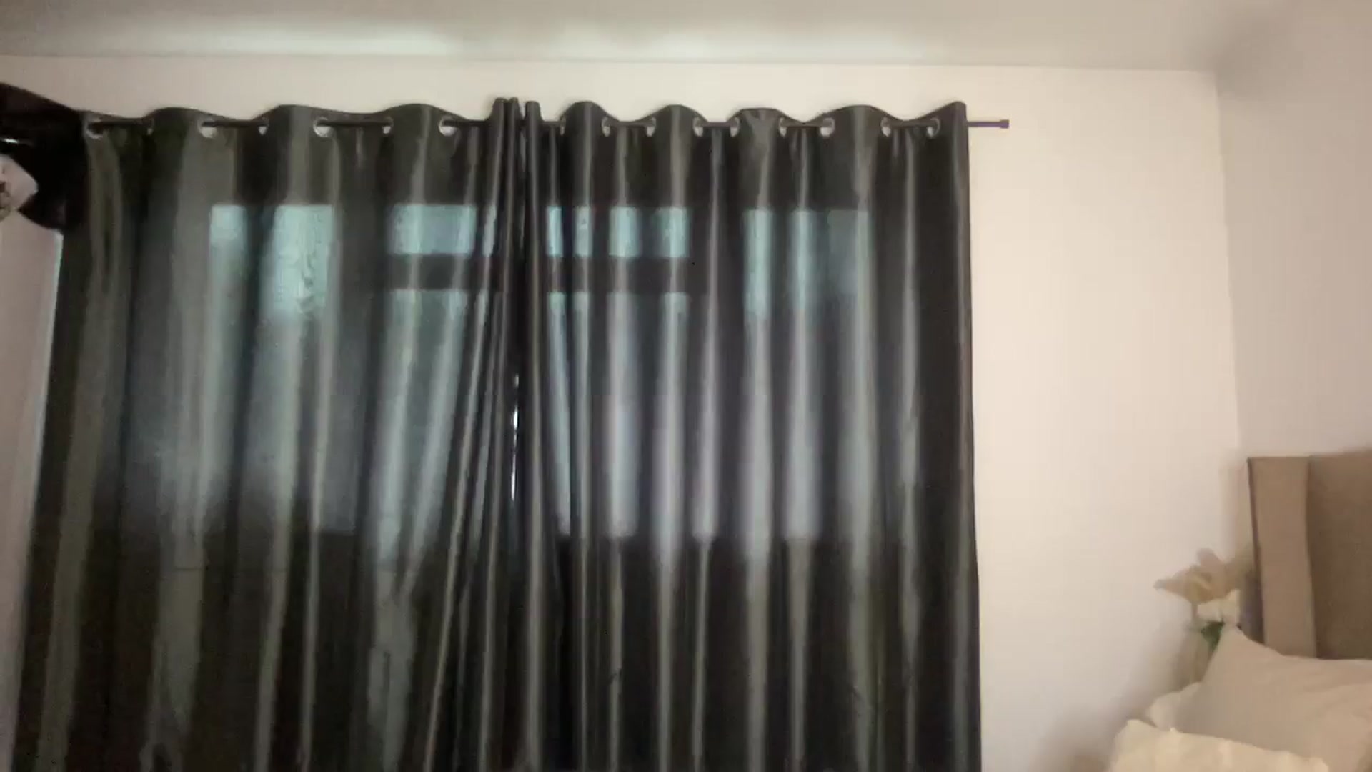 Gallery image thumbnail from SweetXEbony1's myfreecams stream on, 03/10/2025, 07:36 image 4 of 20