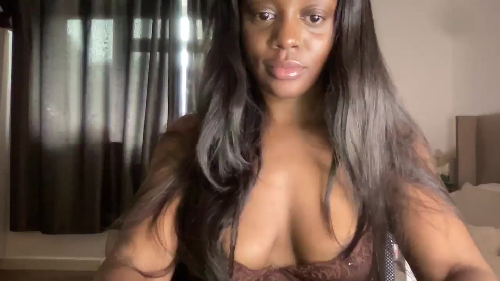 Gallery image thumbnail from SweetXEbony1's myfreecams stream on, 03/12/2025, 15:18 image 3 of 20