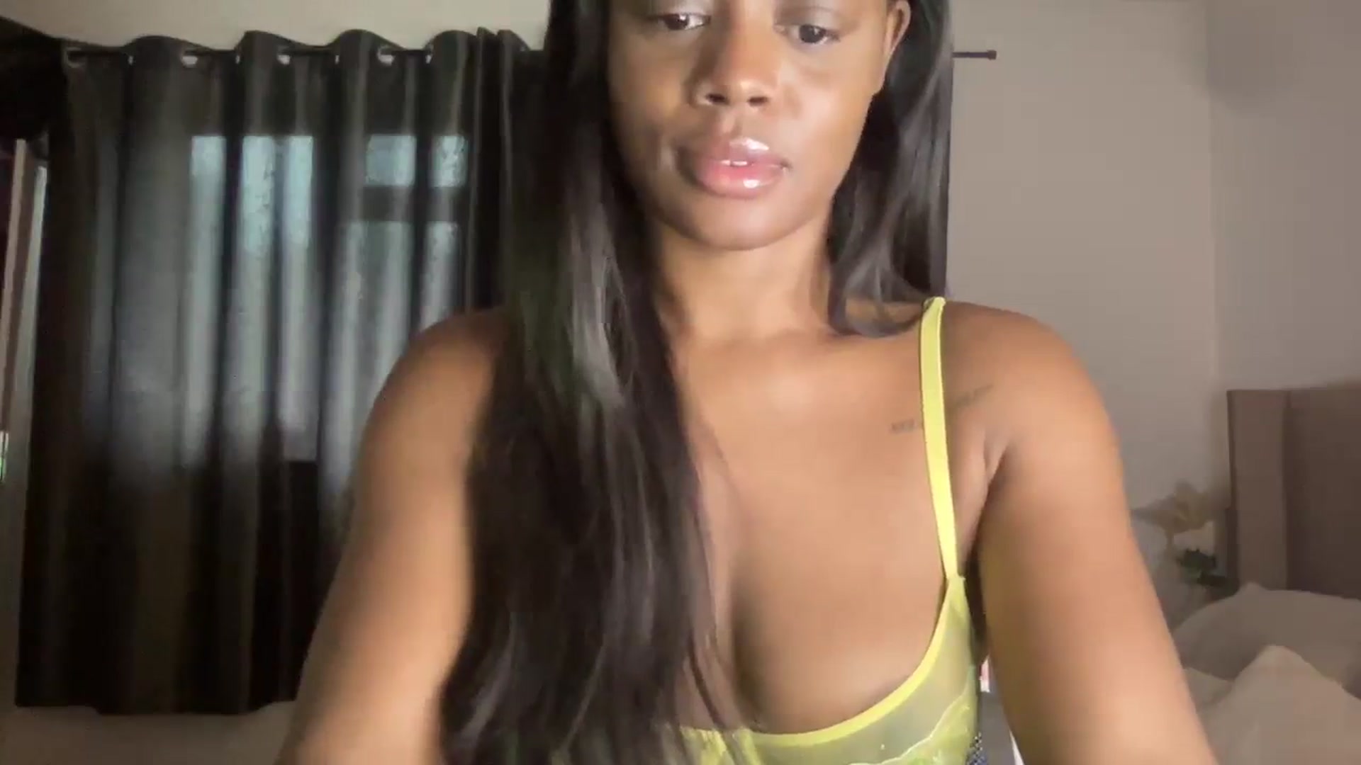 Gallery image thumbnail from SweetXEbony1's myfreecams stream on, 03/25/2025, 08:06 image 15 of 20