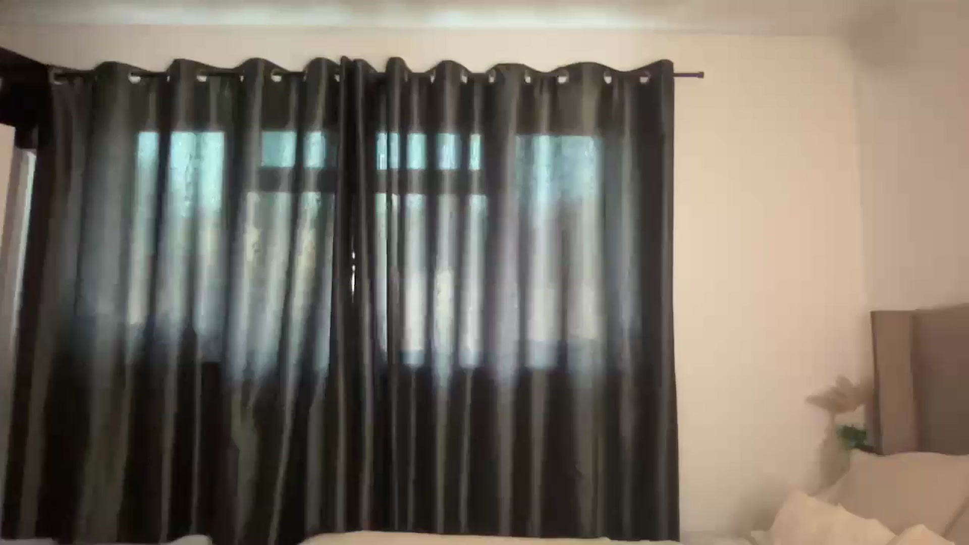 Gallery image thumbnail from SweetXEbony1's myfreecams stream on, 03/26/2025, 07:11 image 18 of 20