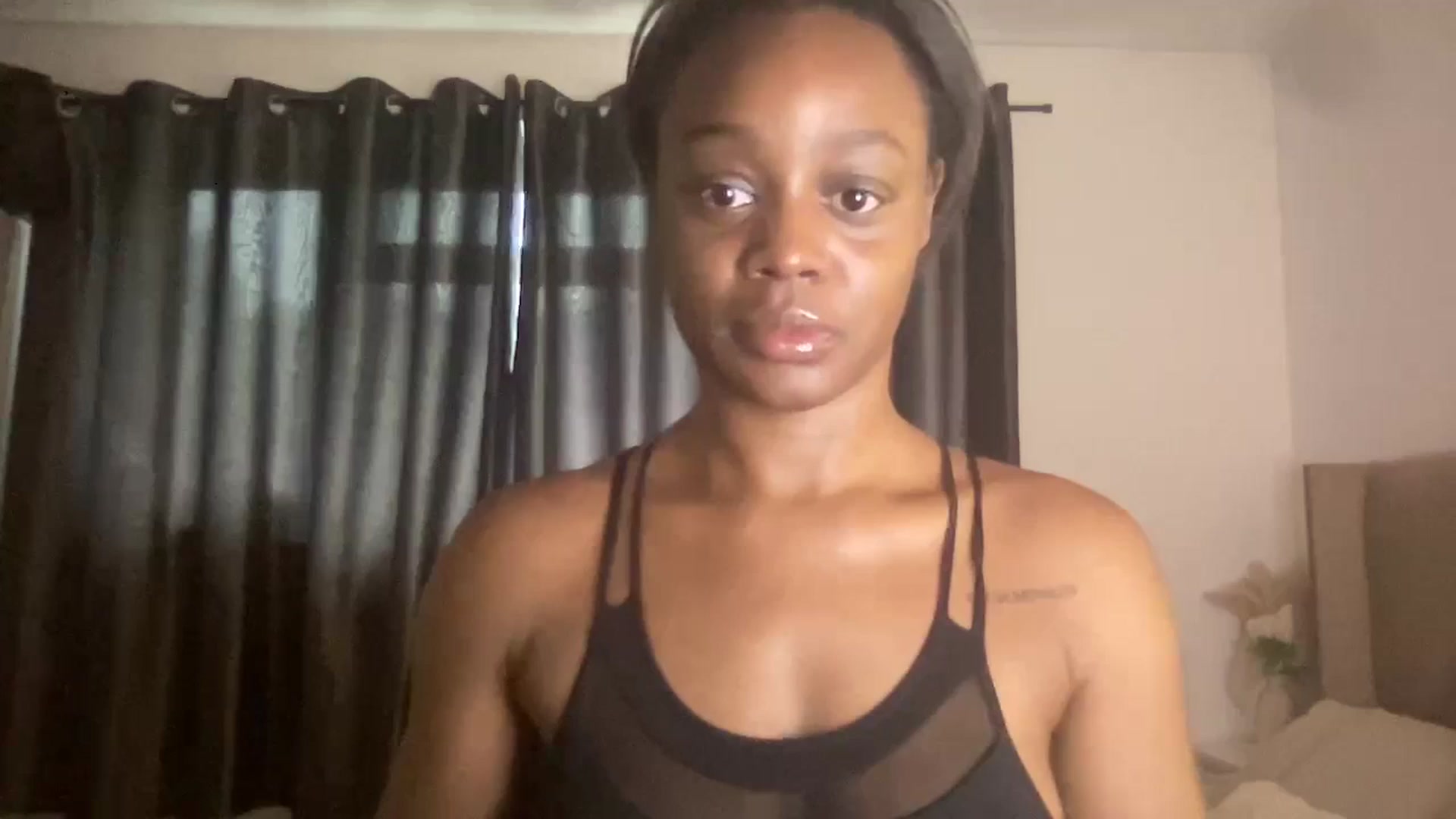 Gallery image thumbnail from SweetXEbony1's myfreecams stream on, 04/16/2025, 07:57 image 8 of 20