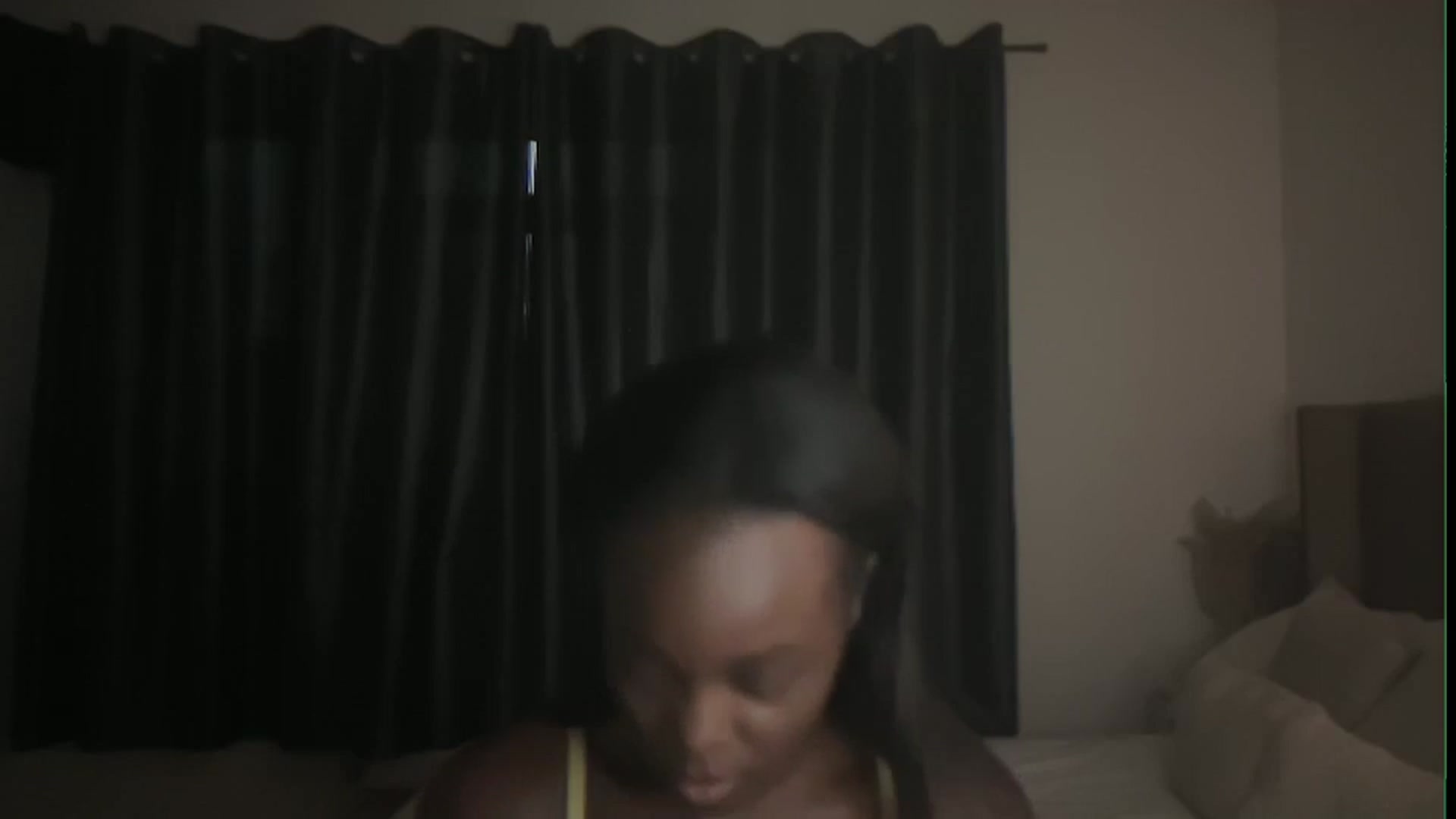 Gallery image thumbnail from SweetXEbony1's myfreecams stream on, 10/20/2025, 07:36 image 2 of 20