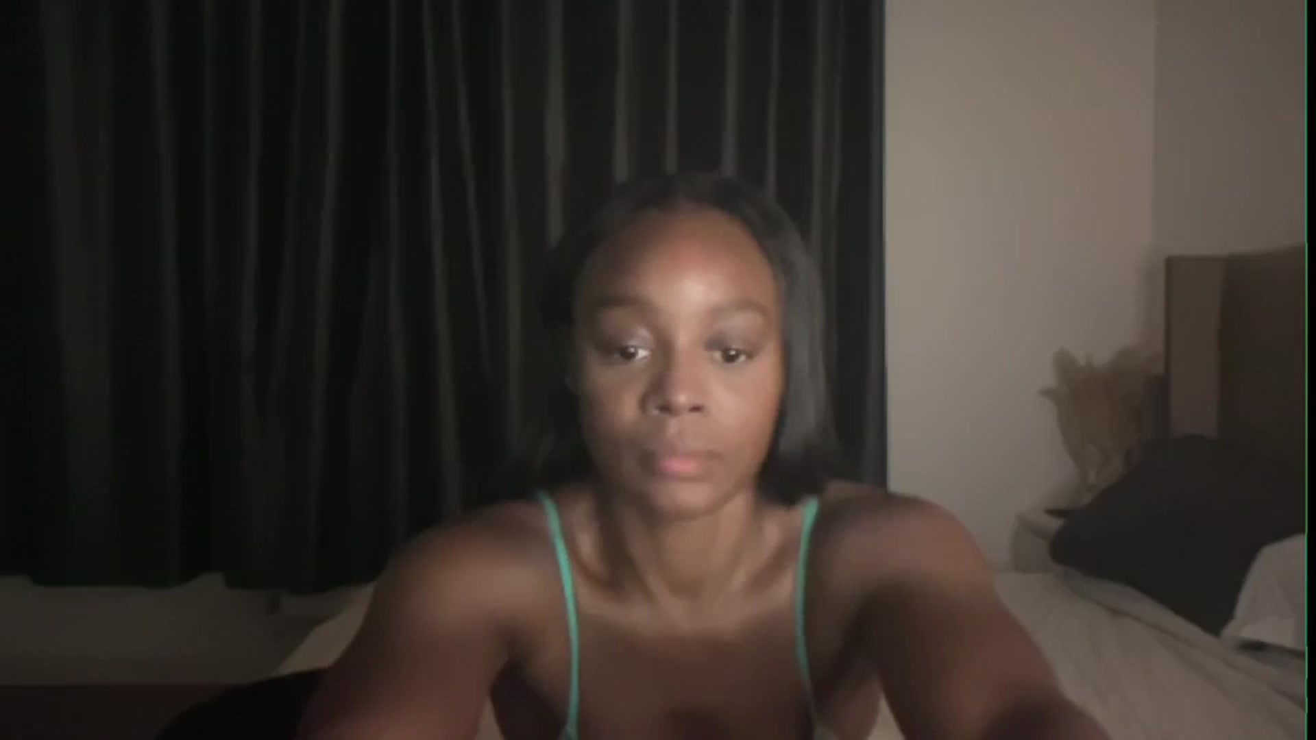 Gallery image thumbnail from SweetXEbony1's myfreecams stream on, 11/27/2025, 07:06 image 18 of 20
