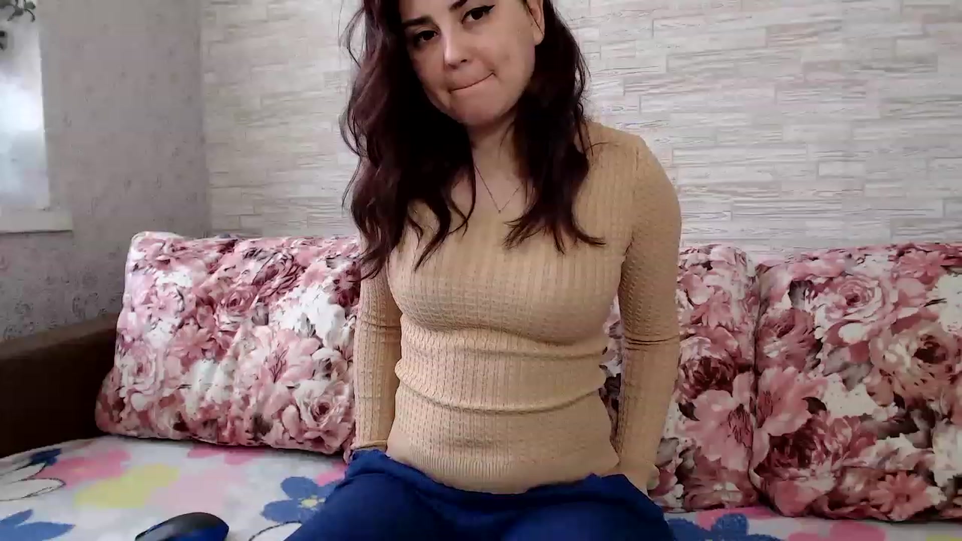 Gallery image thumbnail from Sweet_Da's myfreecams stream on, 03/31/2023, 13:13 image 13 of 20